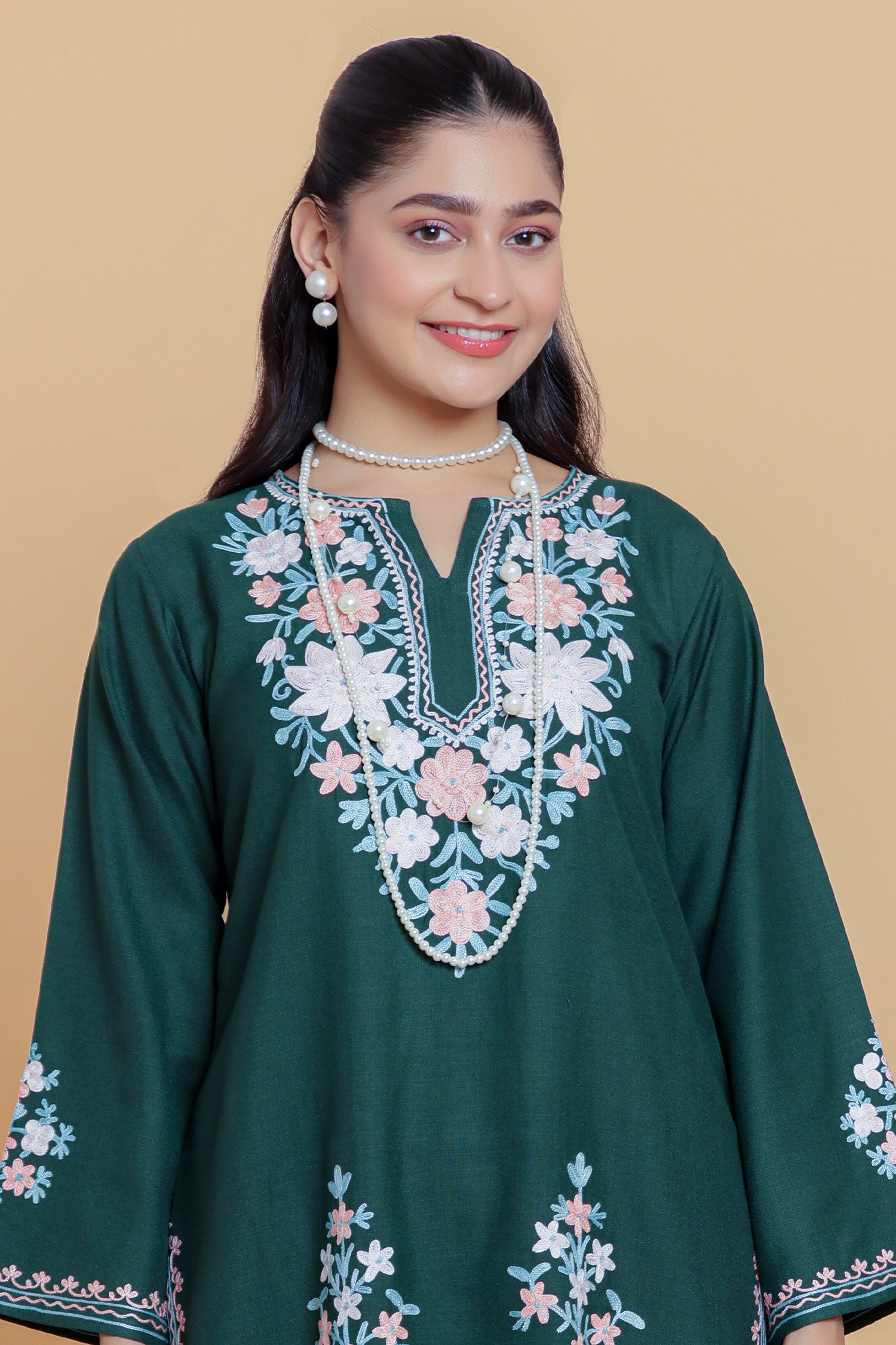 Cotton Kurta Set in Kashmiri Aari - Green