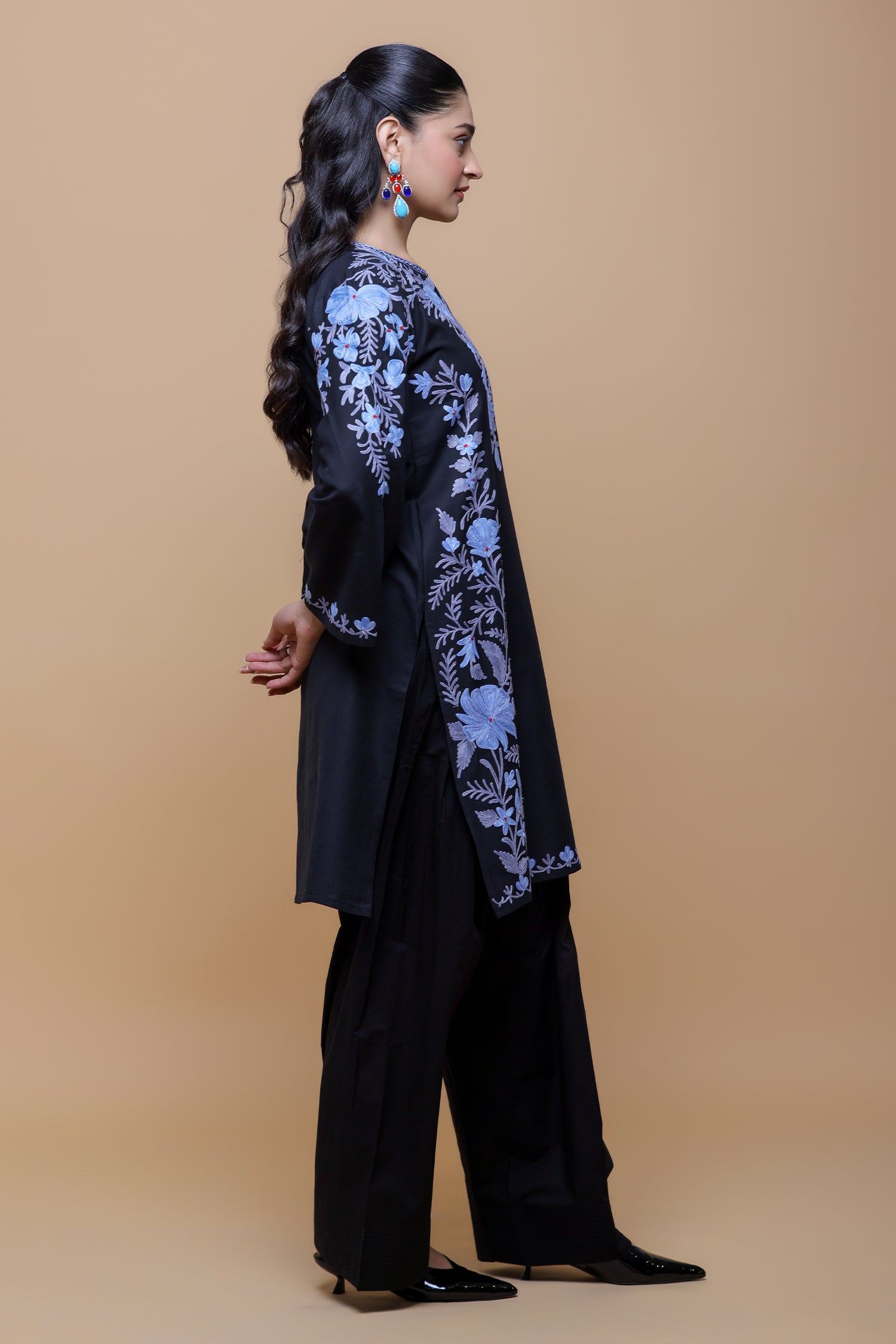 Cotton Long Kurta in Kashmiri Aari - Black
