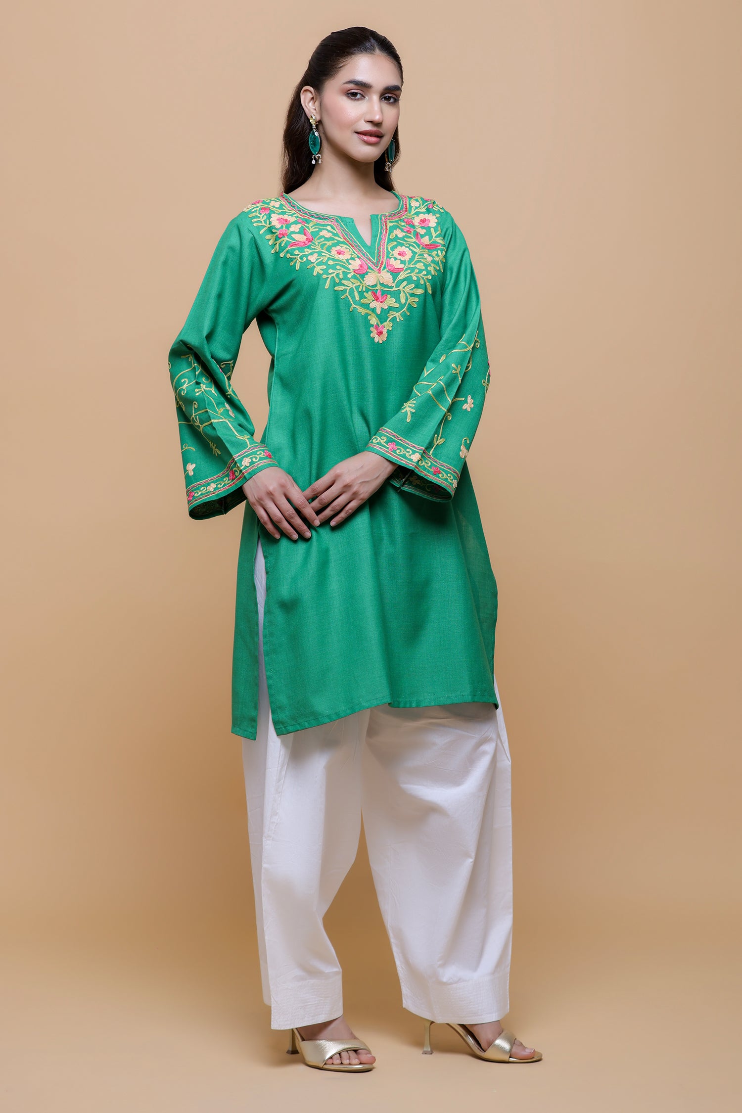 Cotton Kurta in Kashmiri Aari - Green