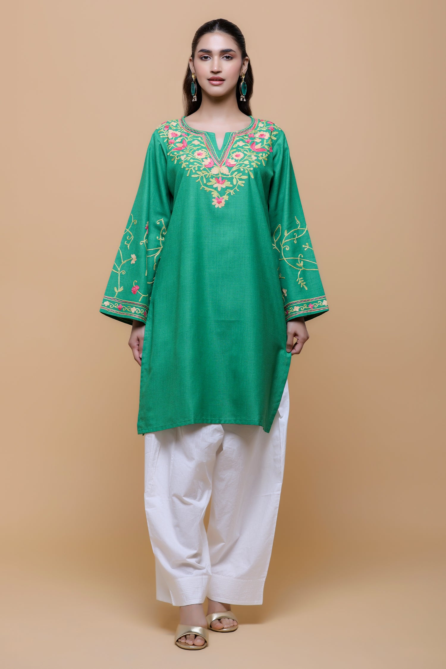 Cotton Kurta in Kashmiri Aari - Green