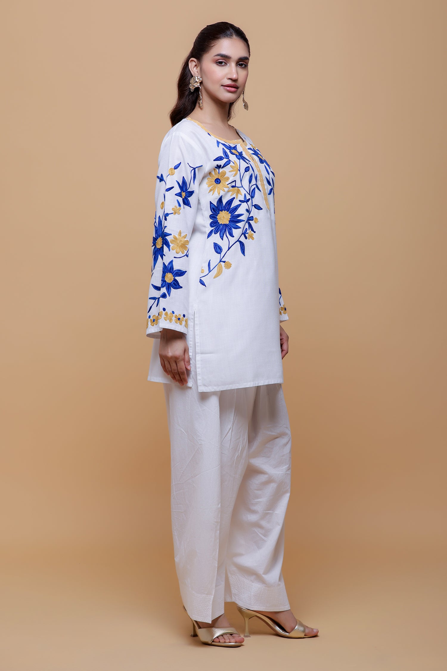 Cotton Kashmiri Aari Kurta - White