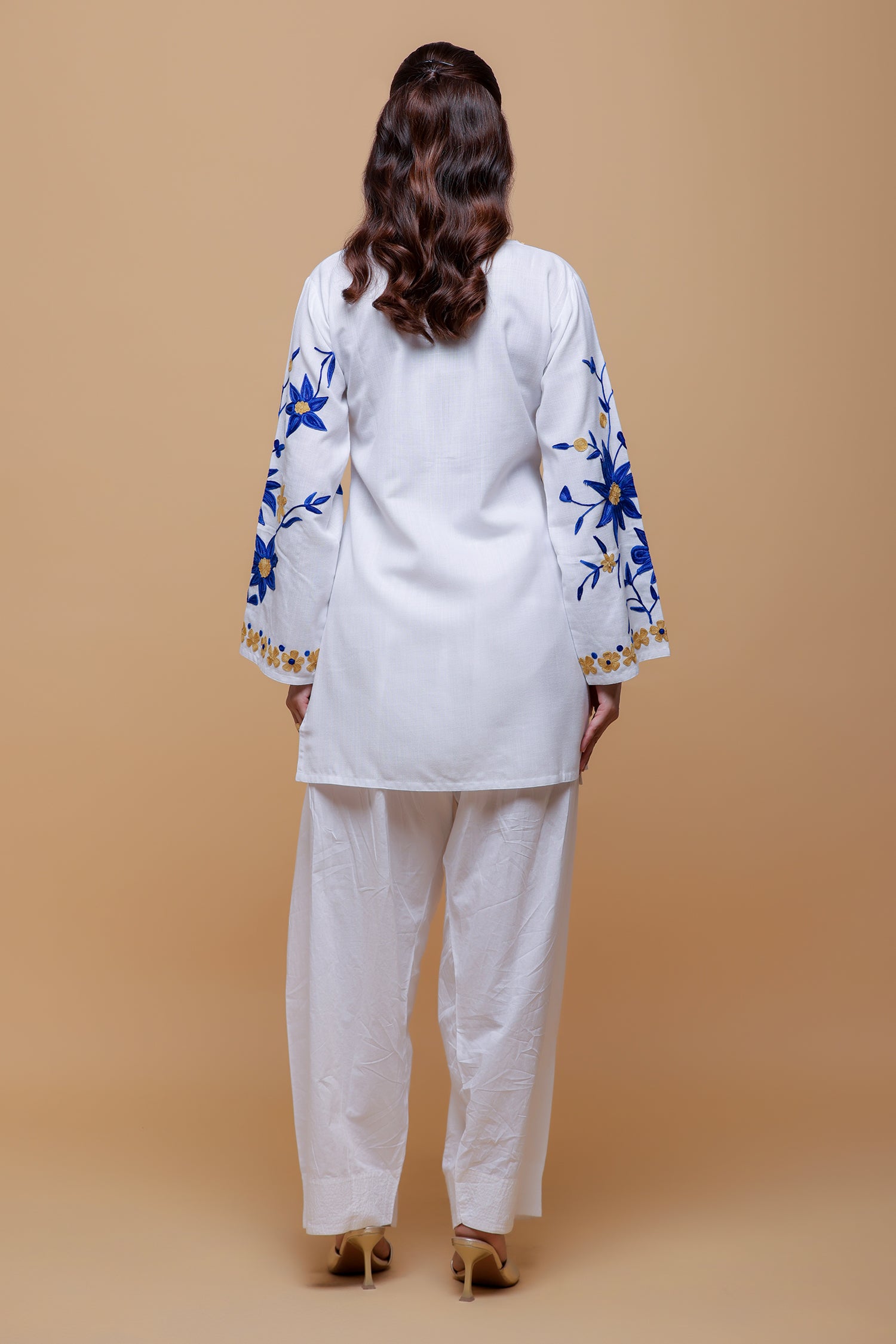 Cotton Kashmiri Aari Kurta - White