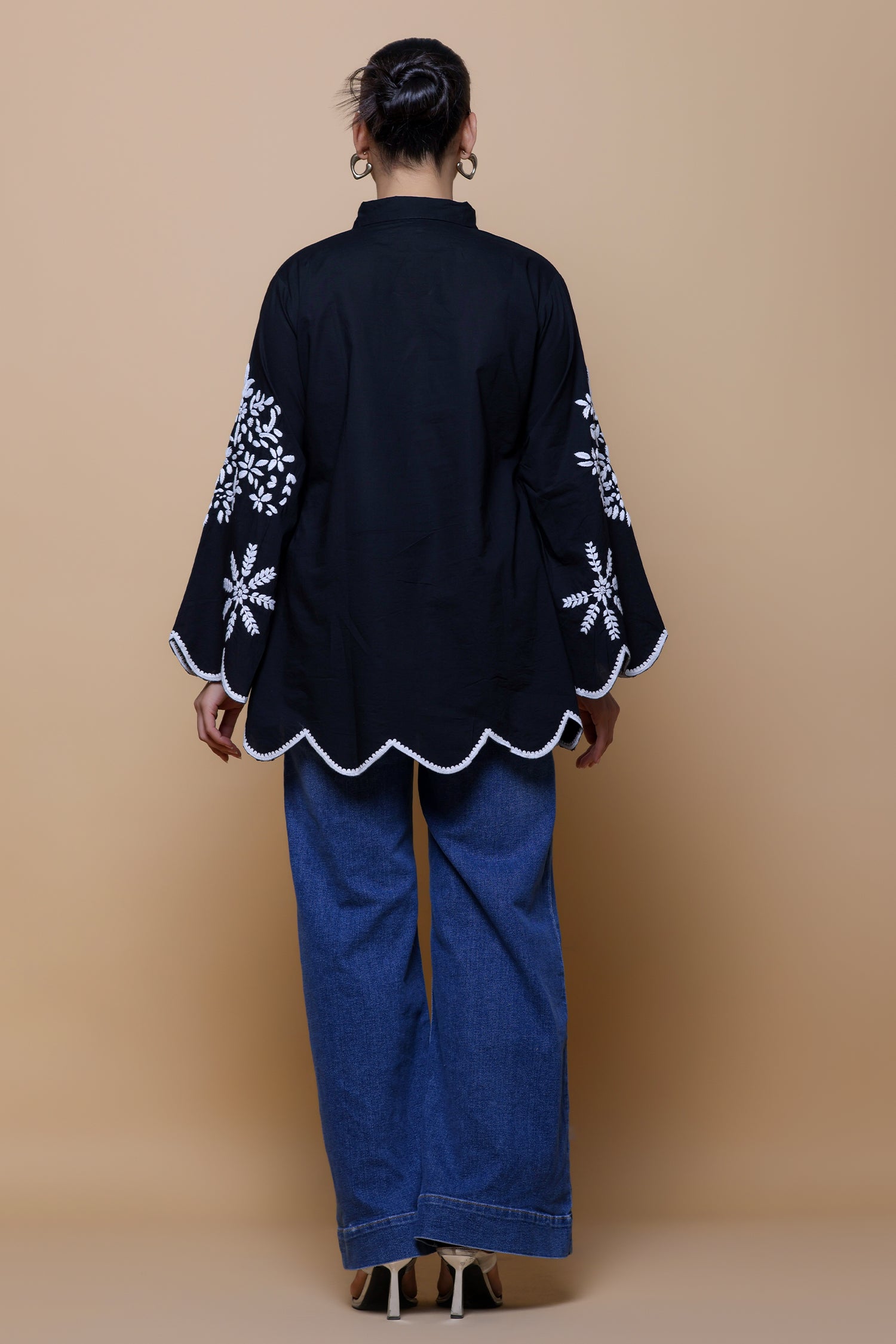 Anureet In Cotton Chikankari Shirt - Black