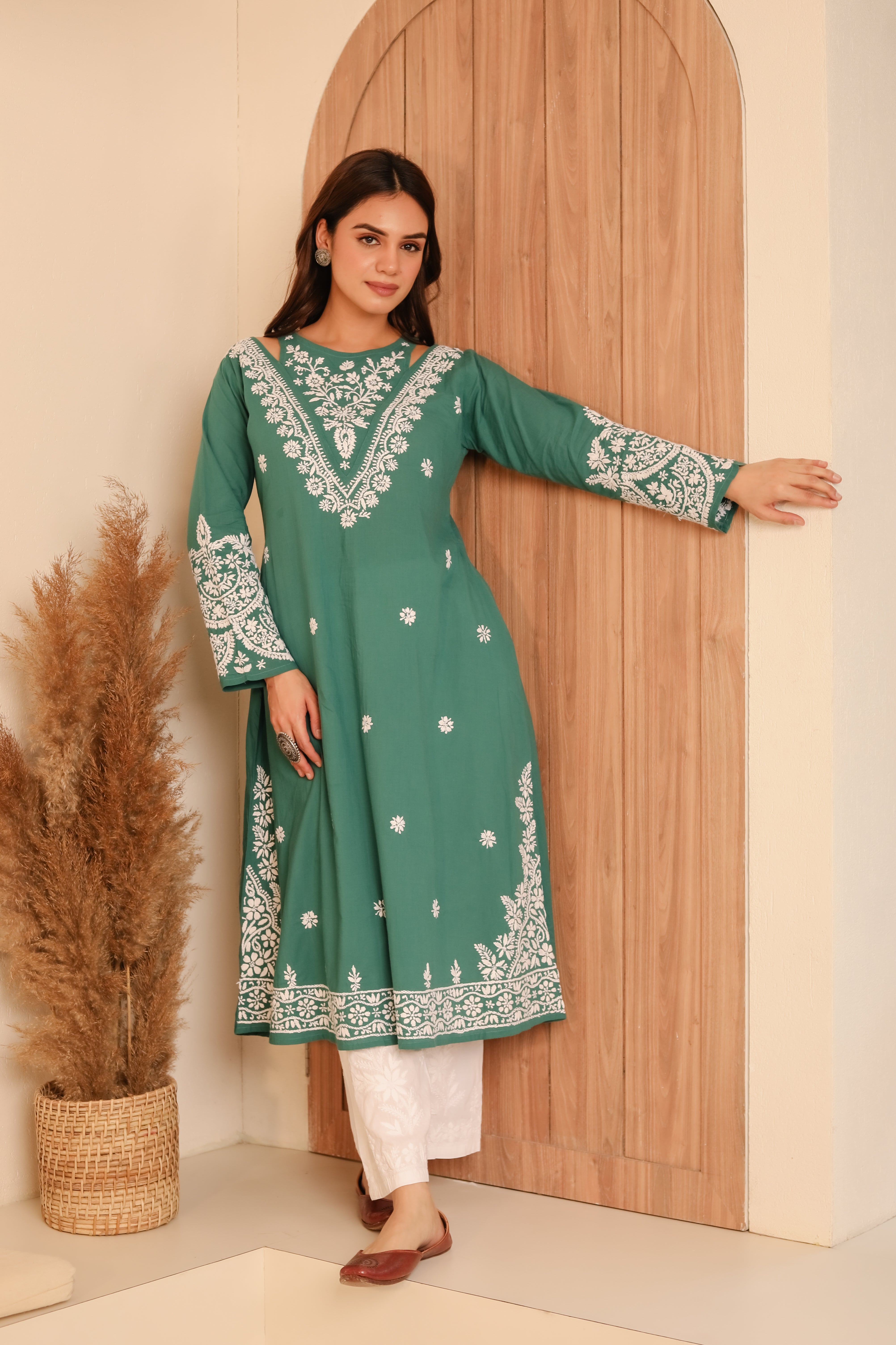 Saba Chikankari Long kurta in cotton - Green