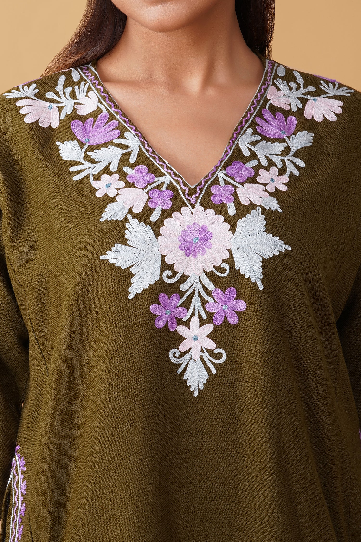 Woolen Phiran in Kashmiri Aari Embroidery - Green