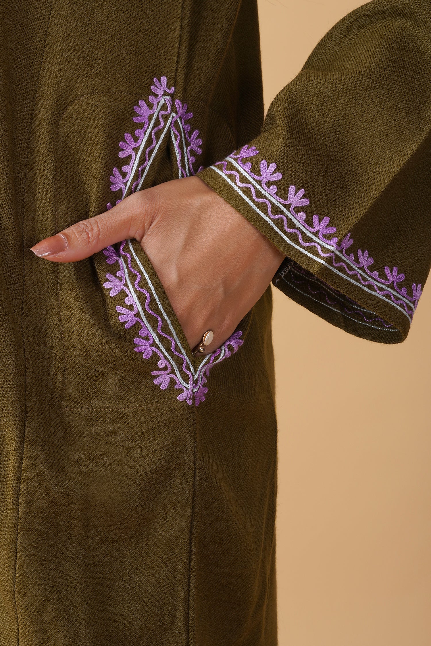 Woolen Phiran in Kashmiri Aari Embroidery - Green