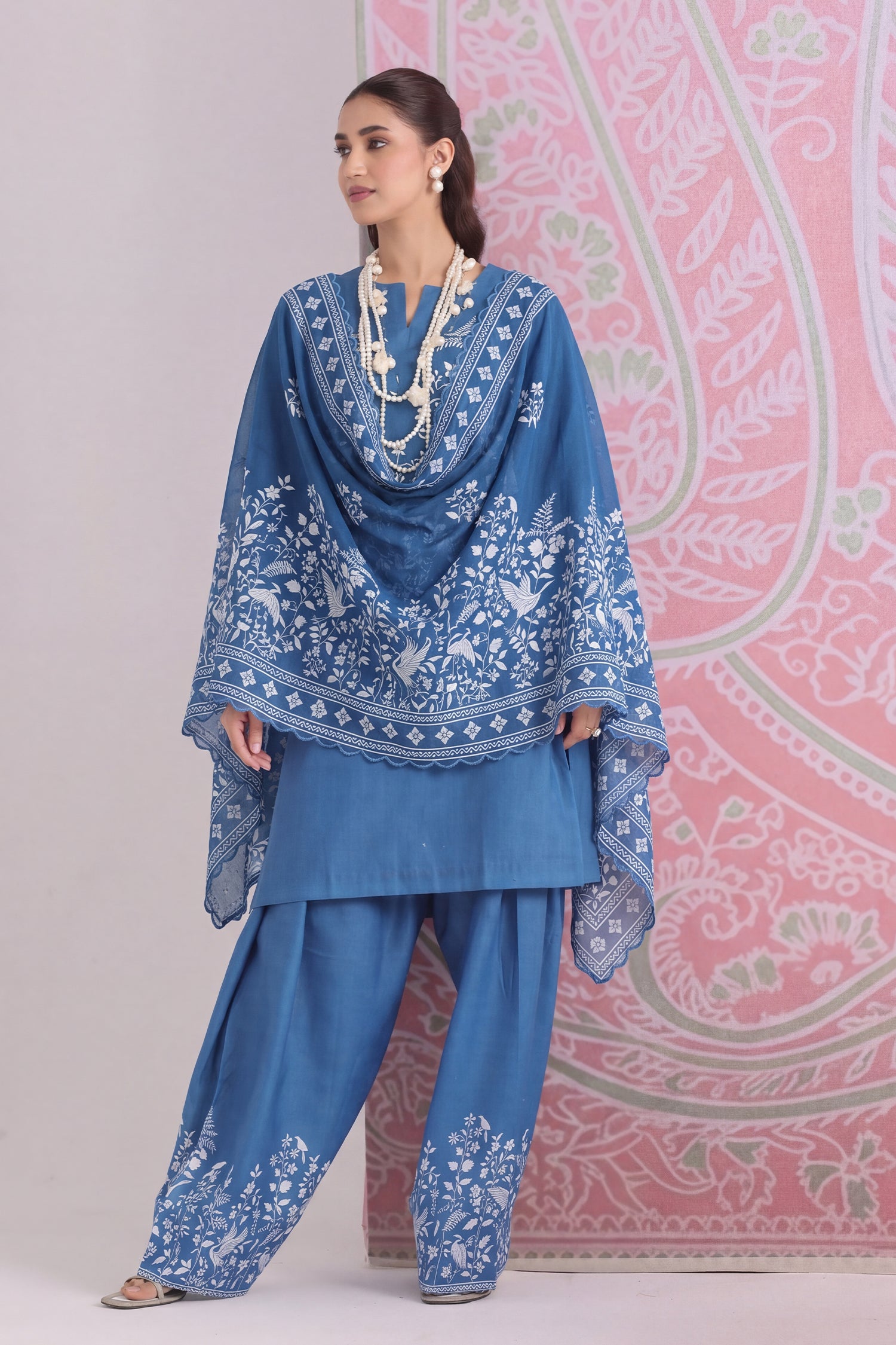 HK_LP43Dupatta/1777094139471-rsvi3qj1.jpg