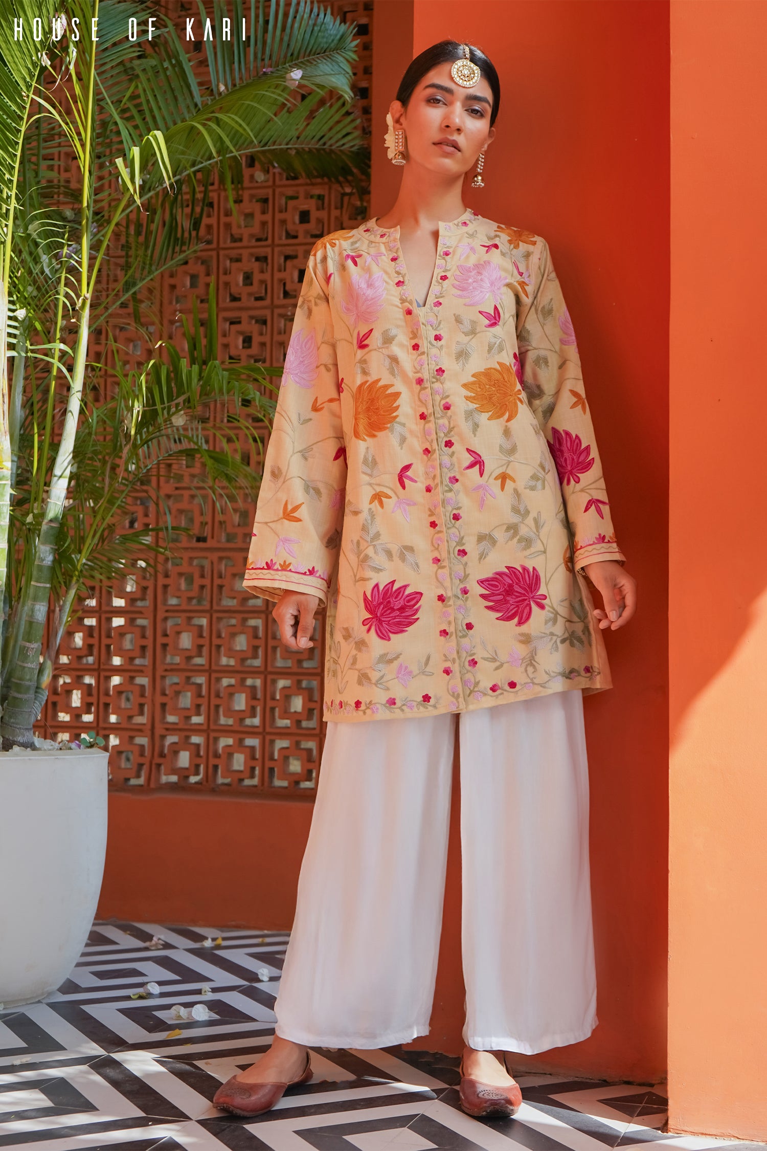 Kashmiri Aari Work Cotton Kurta Jacket – Beige