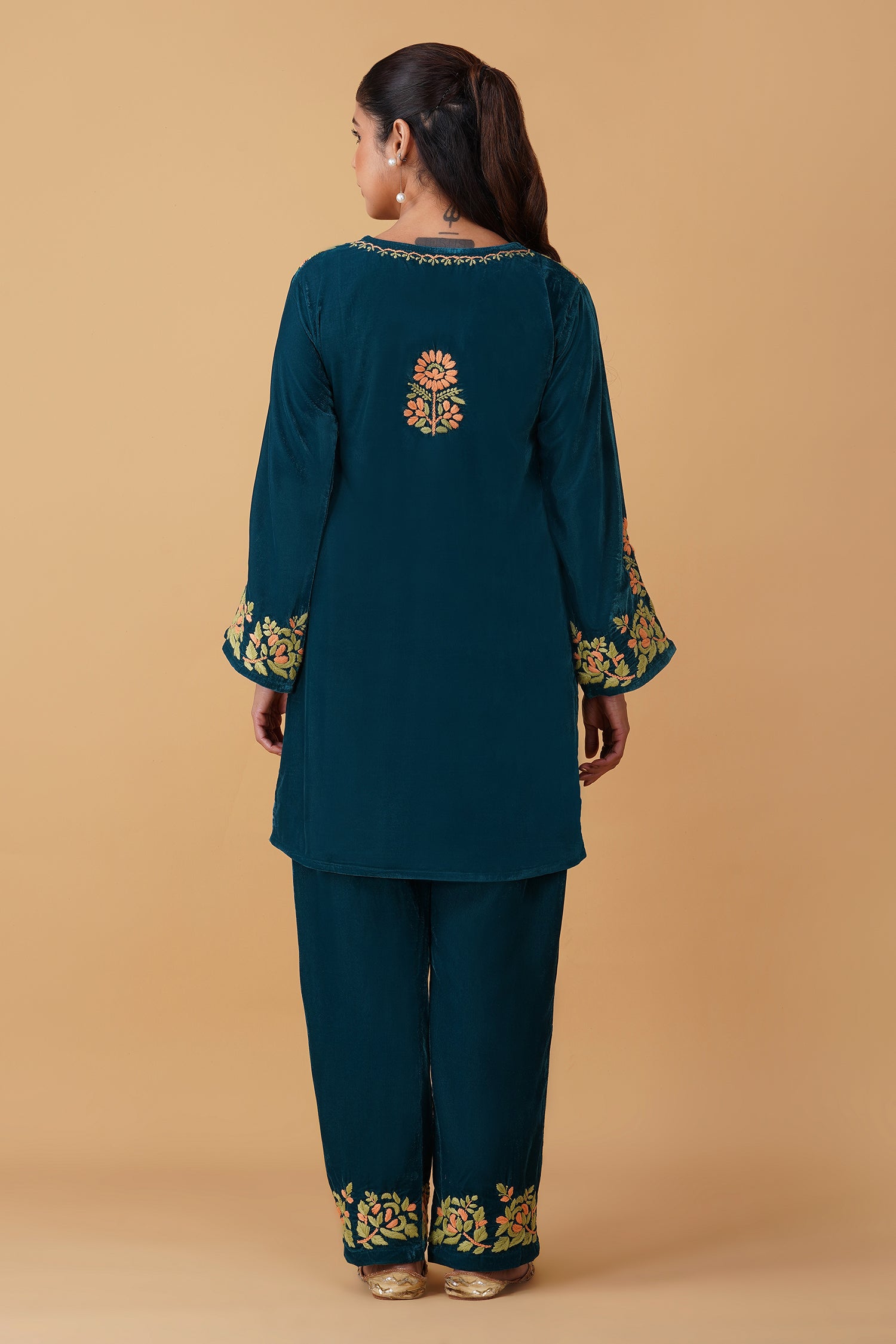 Velvet Chikankari Kurta Set ā Tourquise Blue
