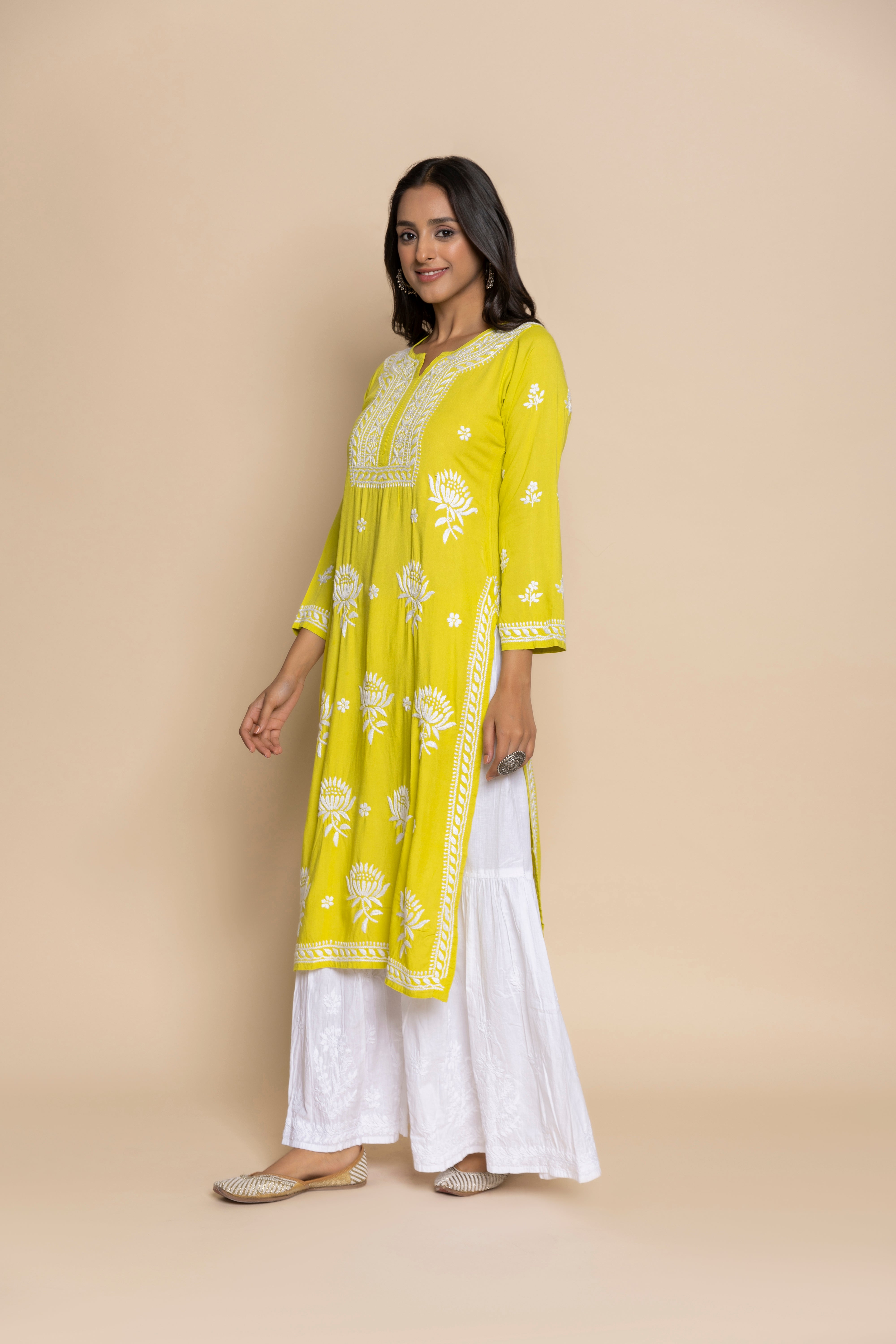 Fizaa Kurta with Chikankari Hand Embroidery Lemon