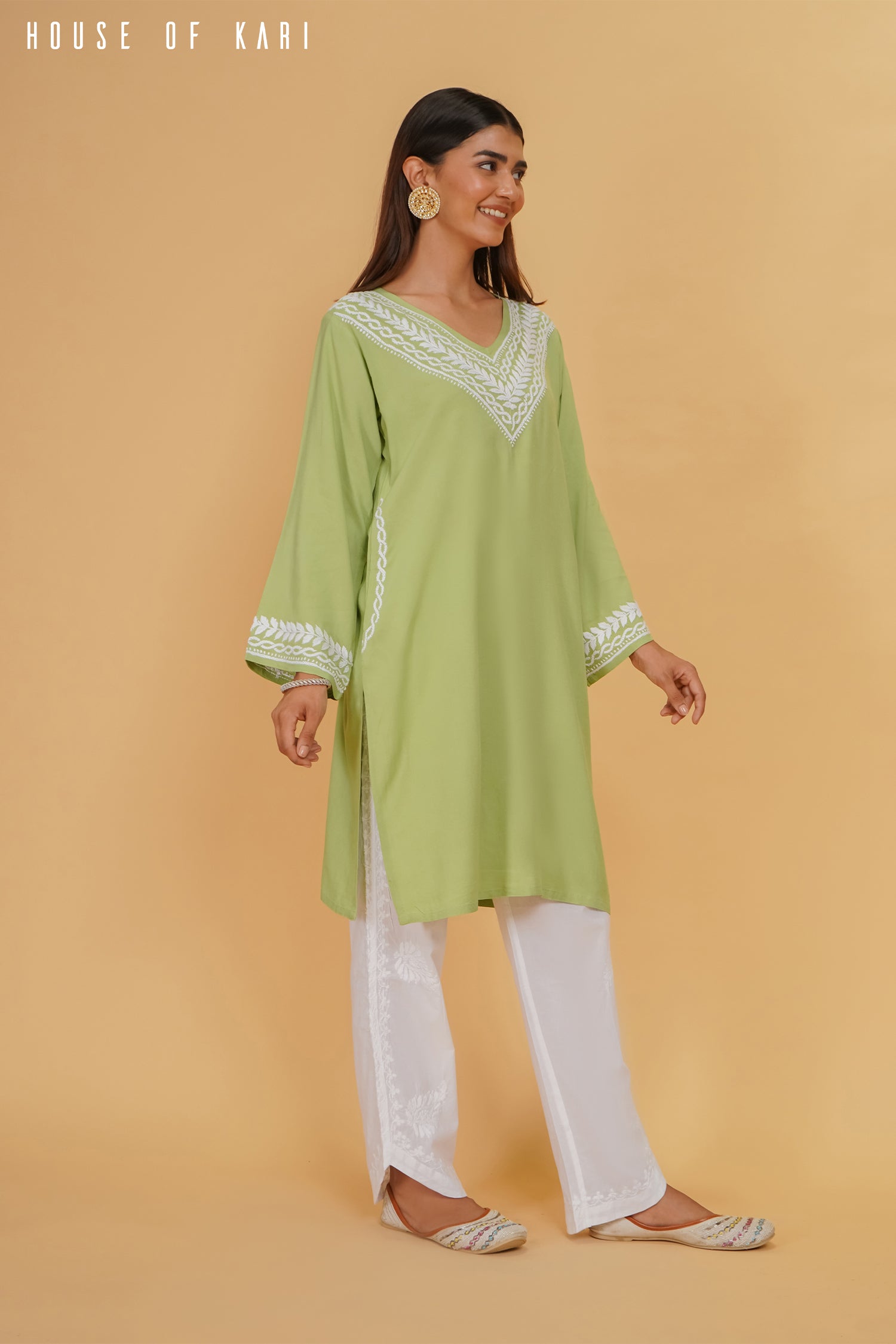 Tarini in Rayon Chikankari Medium Kurta In Pista Green
