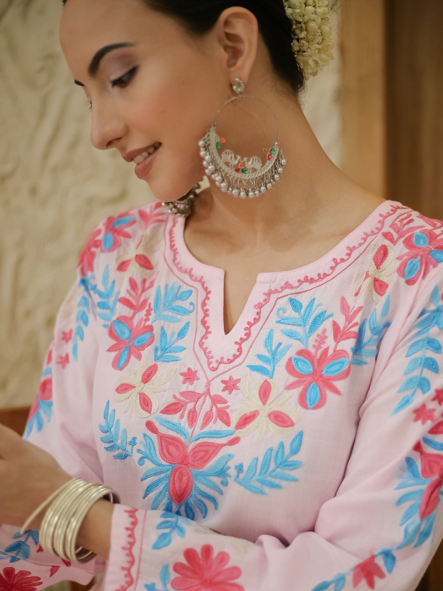 Asfi Javed in Falak Kashmiri Long Kurta Set - Baby Pink