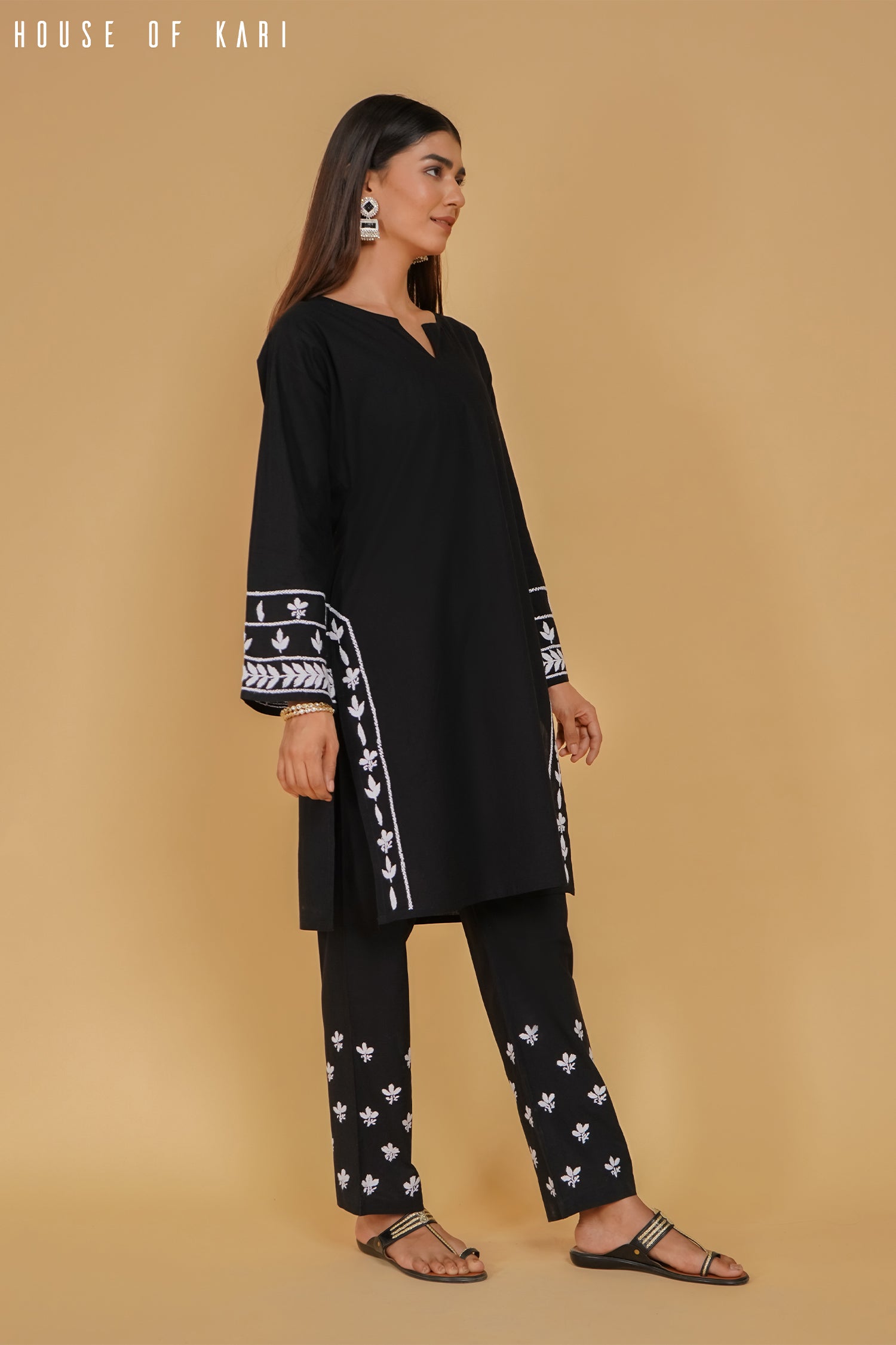 Chikankari Kurta Set In cotton - Black