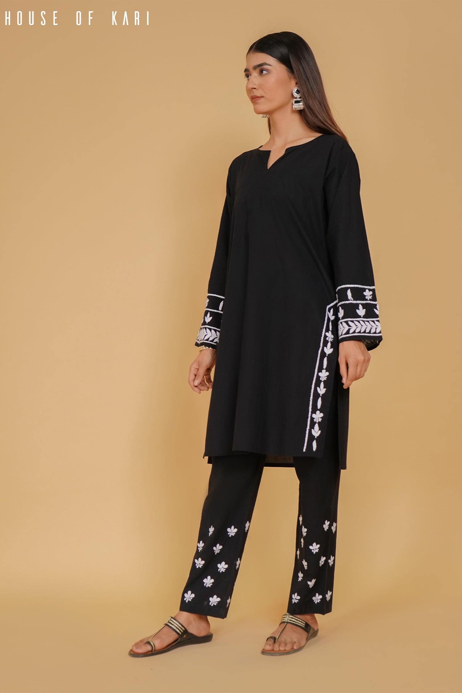 Chikankari Kurta Set In cotton - Black