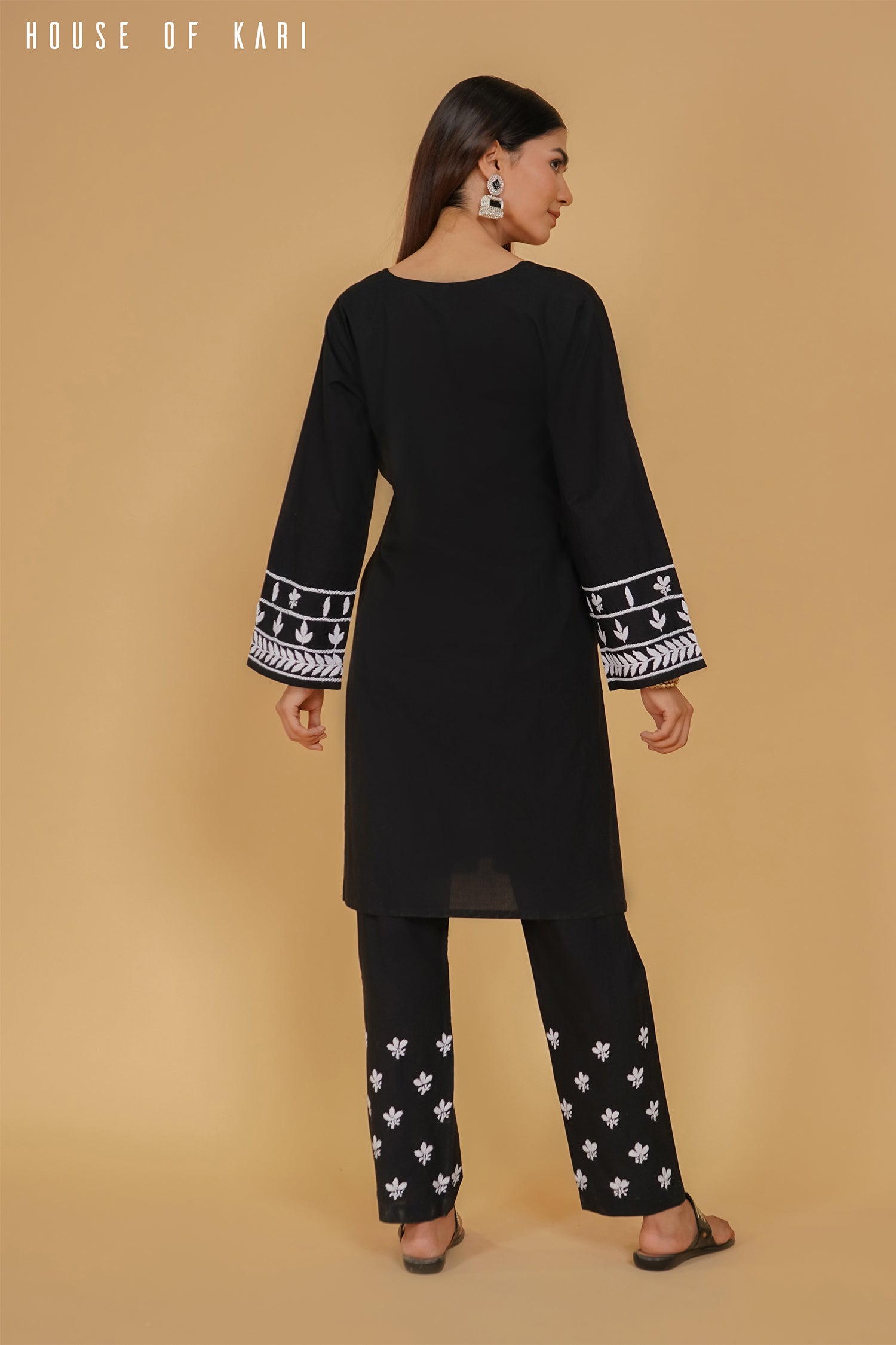 Chikankari Kurta Set In cotton - Black
