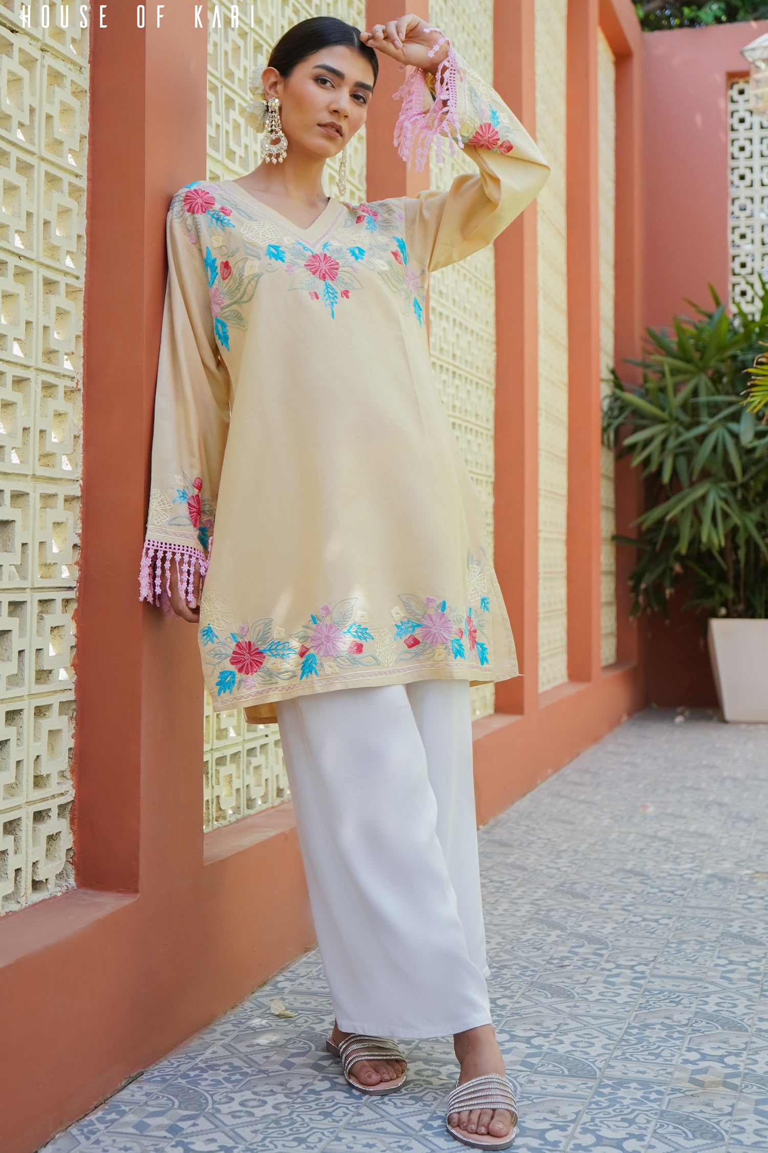 Kashmiri Aari Work Cotton Short Kurta – Beige