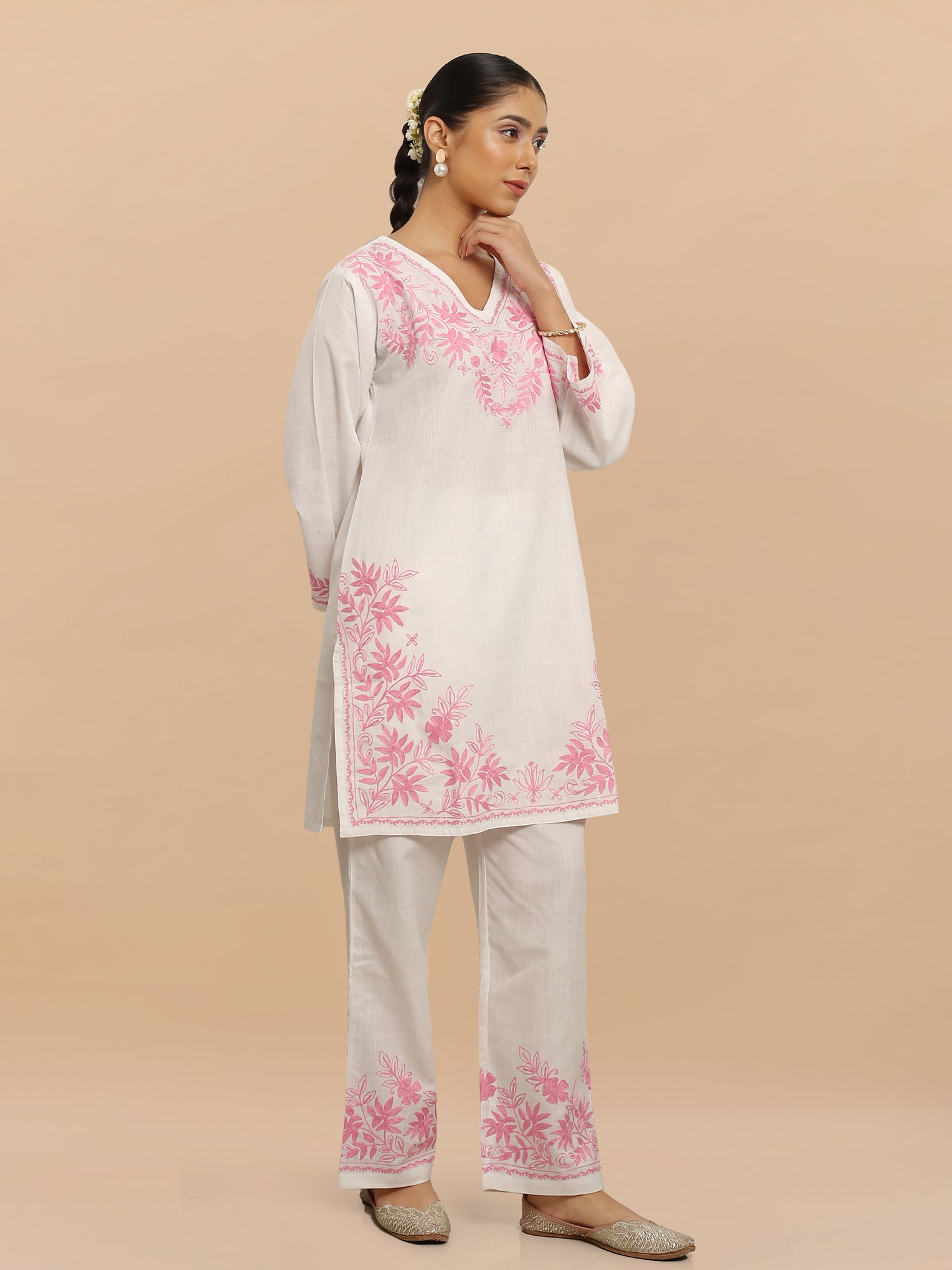 Falak Kashmiri Kurta Set - White