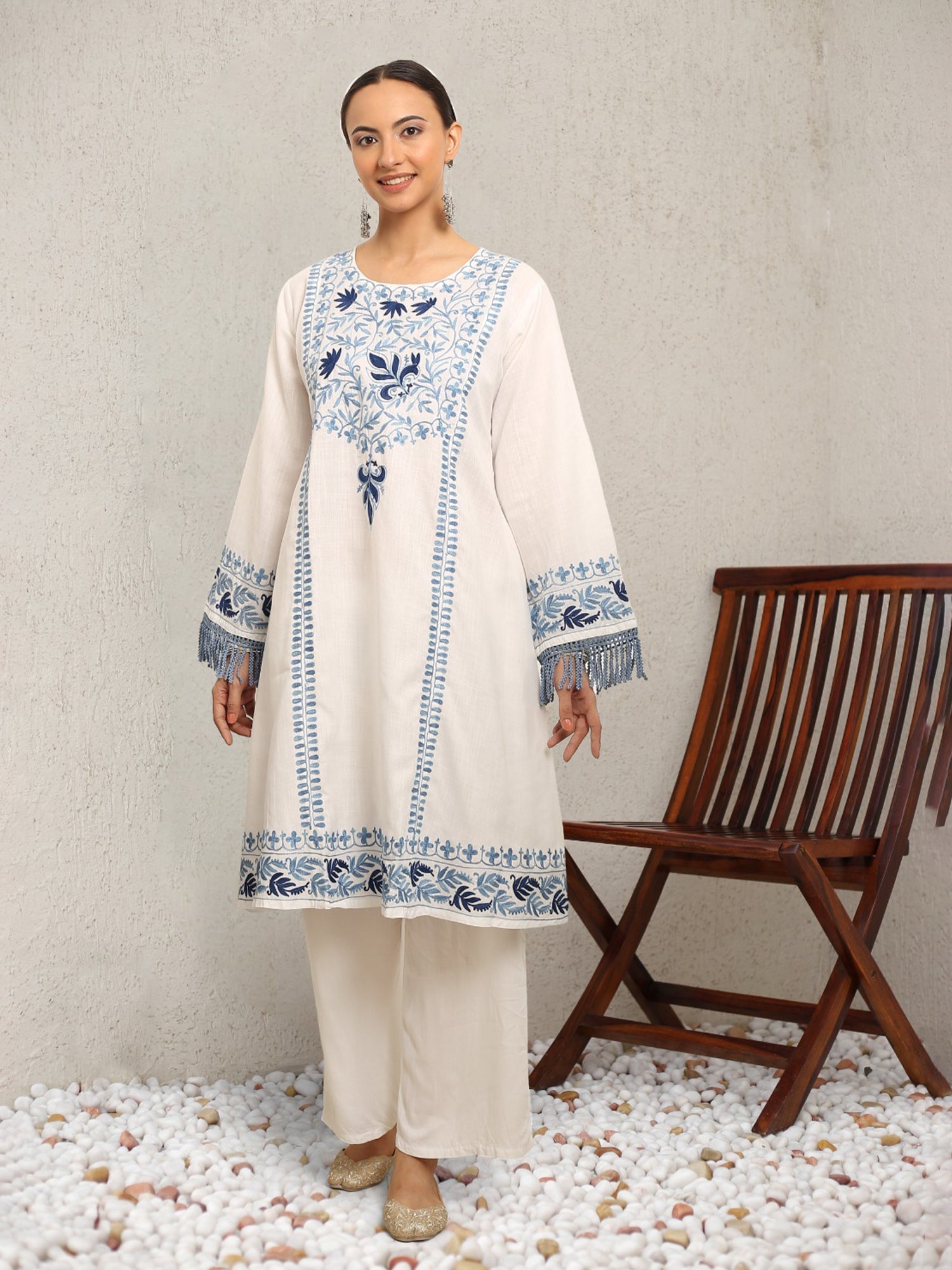 Falak Kashmiri Long Kurta - White