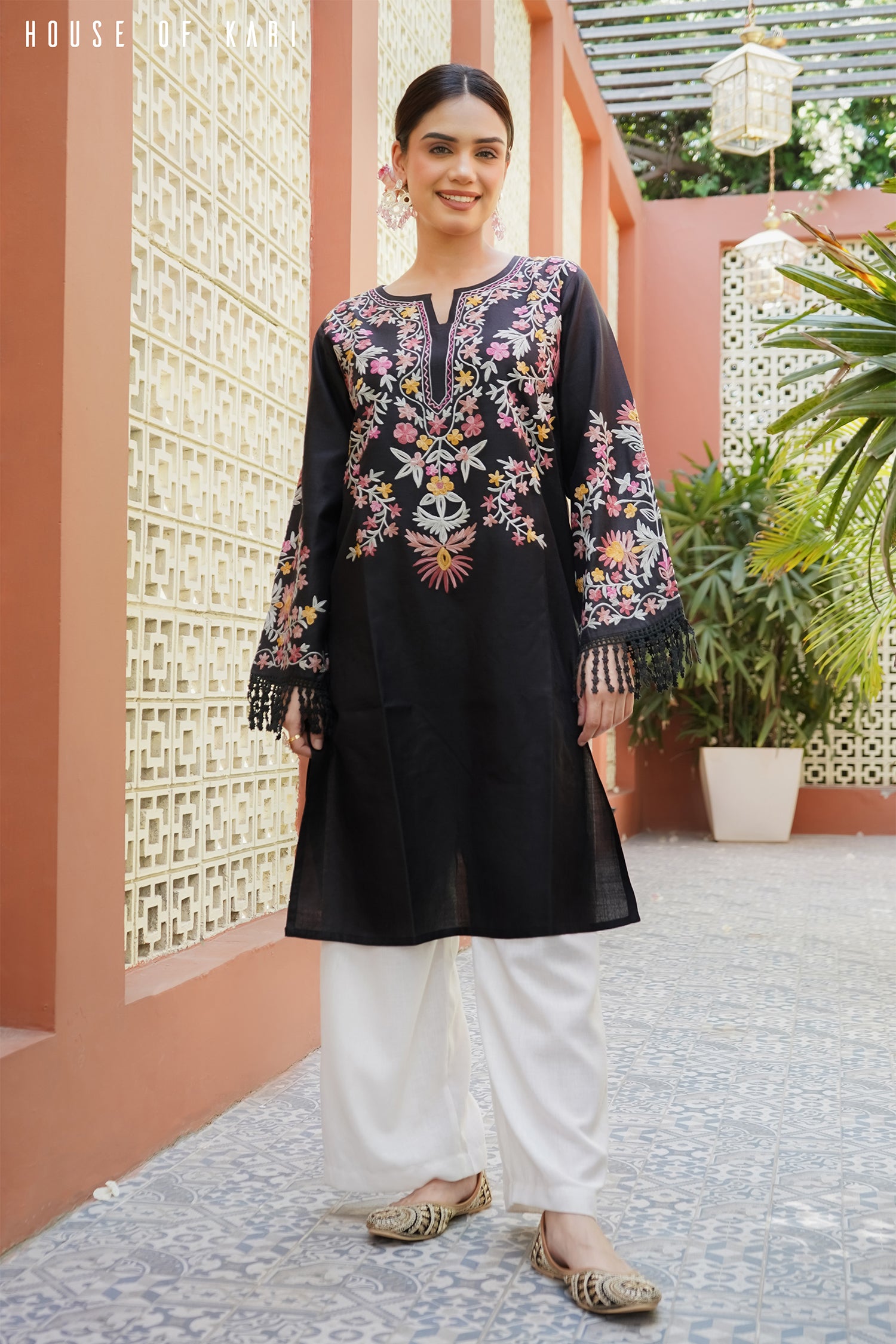 Kashmiri Aari Work Cotton Long Kurta – Black