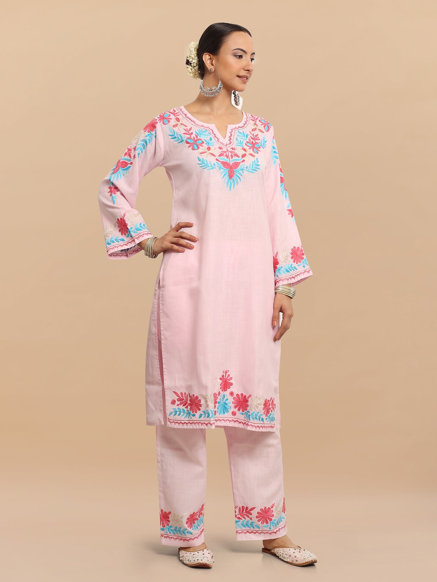 Asfi Javed in Falak Kashmiri Long Kurta Set - Baby Pink