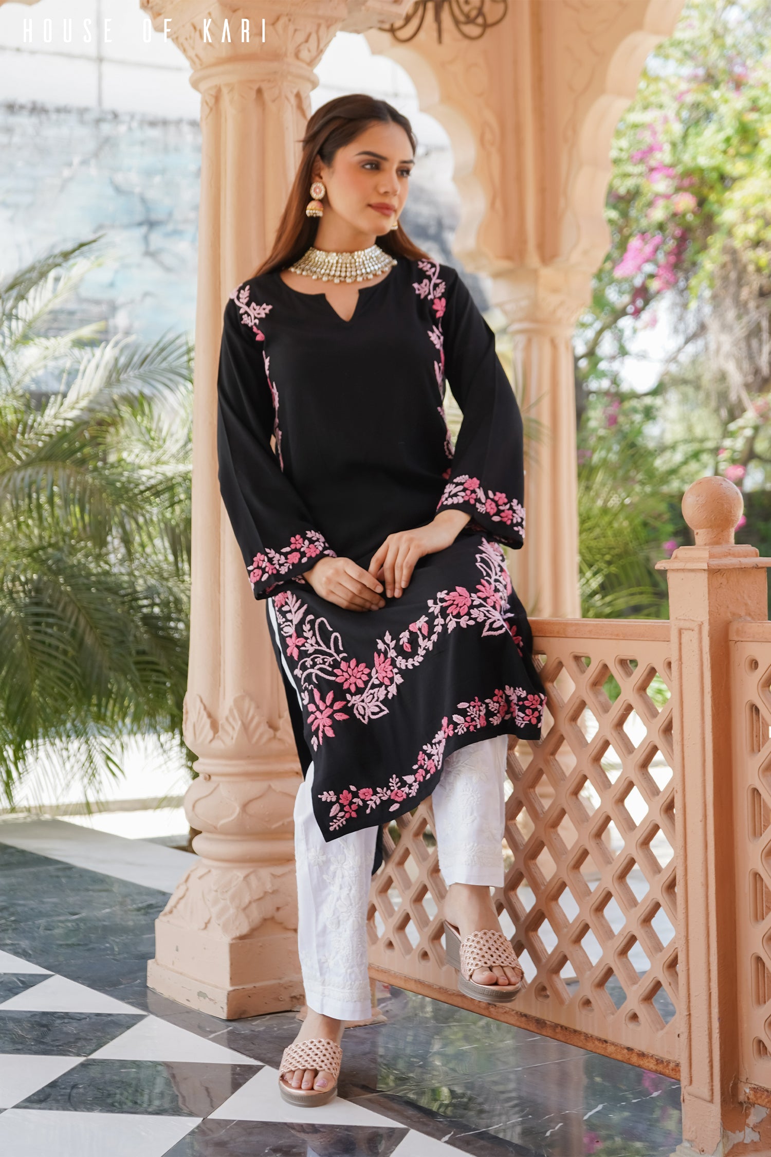 Rayaon Chikankari Kurta in Black Pink Hand Embroidery