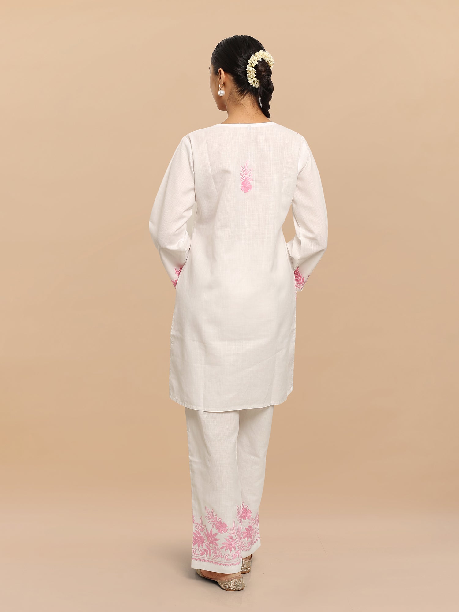 Falak Kashmiri Kurta Set - White