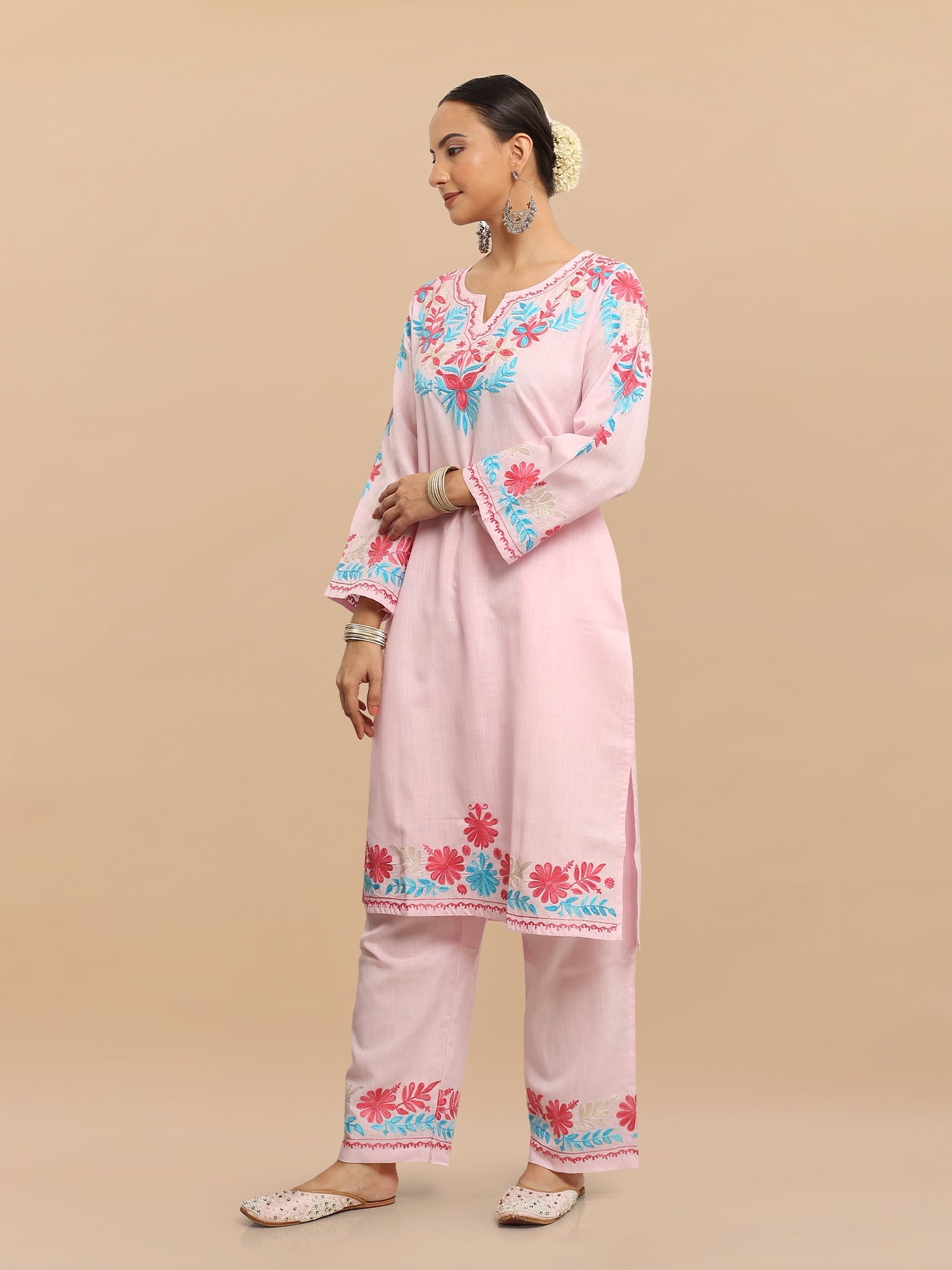Asfi Javed in Falak Kashmiri Long Kurta Set - Baby Pink