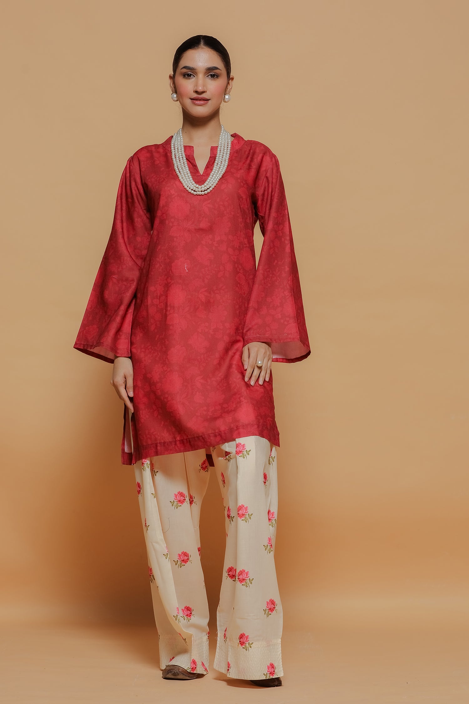 HK_LP47RedDupatta/Copy-of-039A9015.jpg