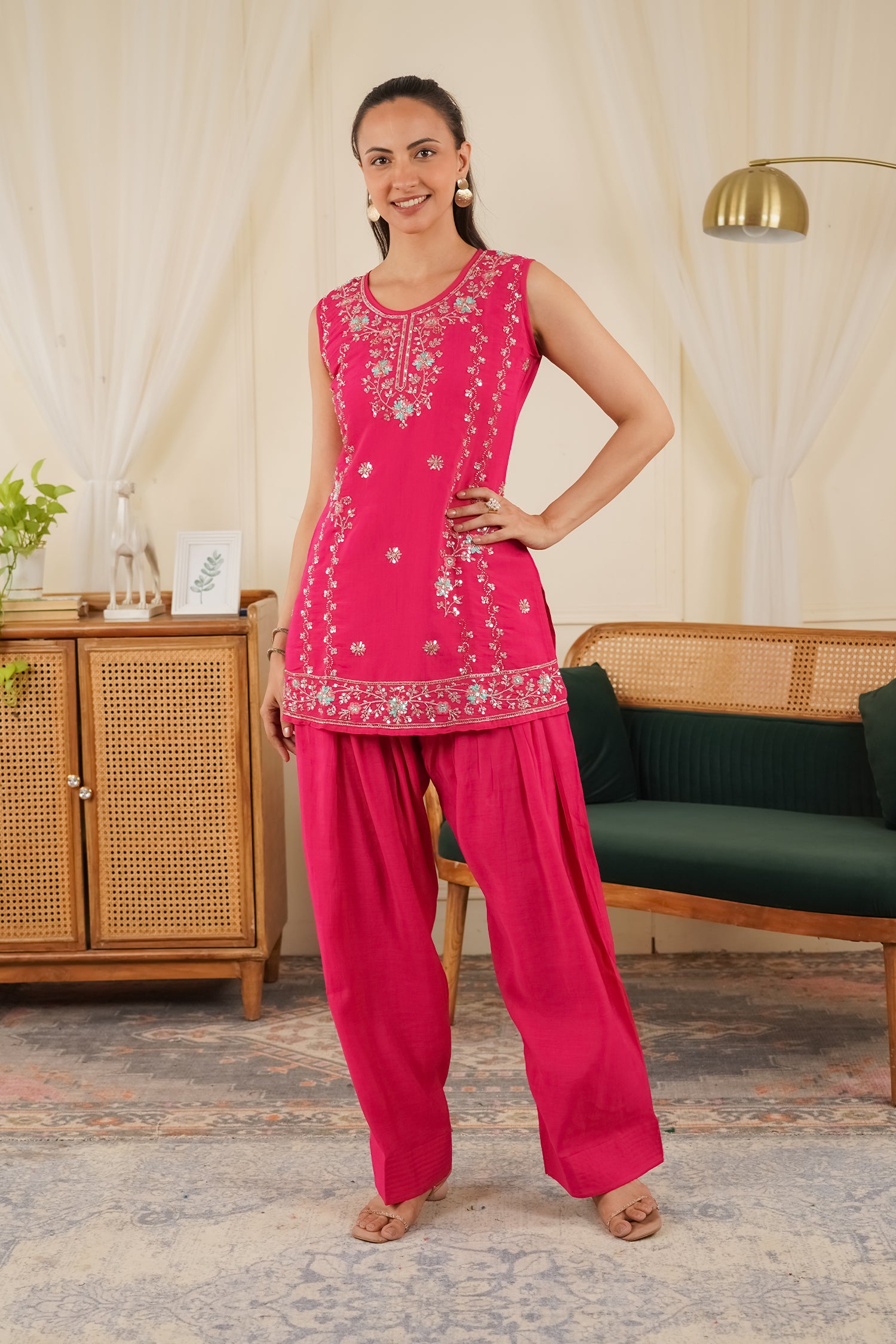 Mix Sequin Mul Chanderi Silk Embroidered Kurta Set - Pink