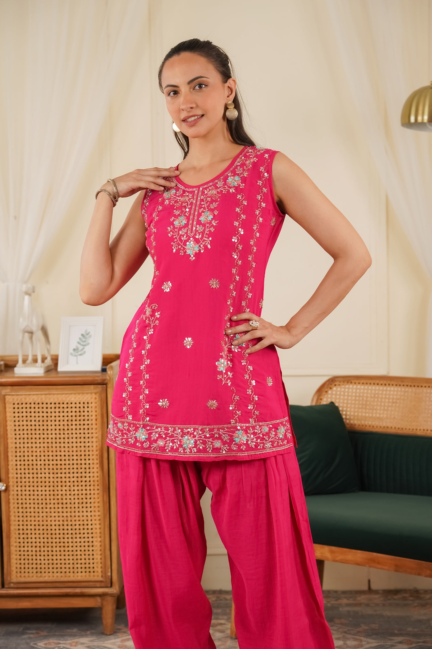 Mix Sequin Mul Chanderi Silk Embroidered Kurta Set - Pink