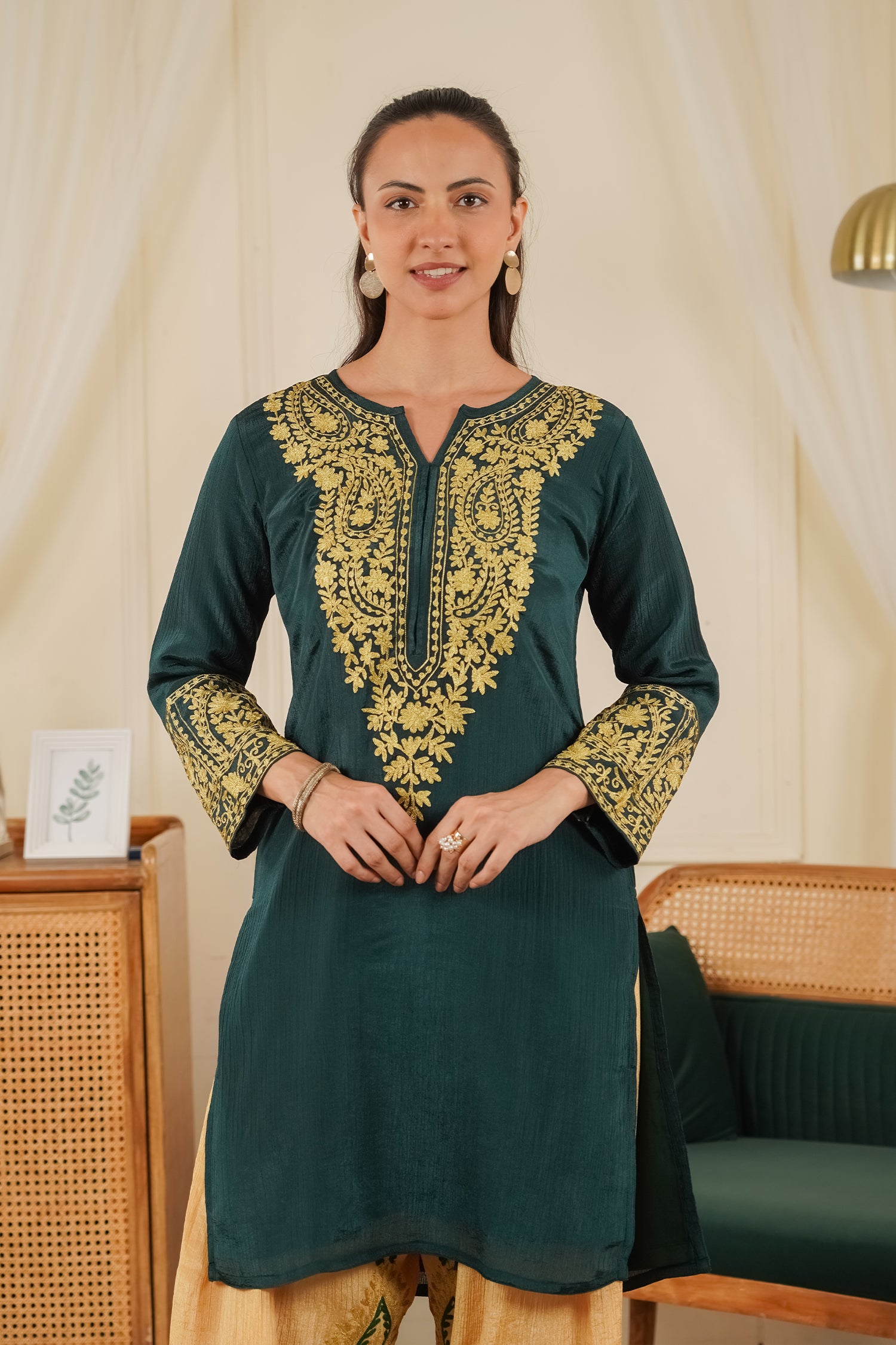 Zaari work in Chinnon Chiffon Embroidered Kurta Set - Green