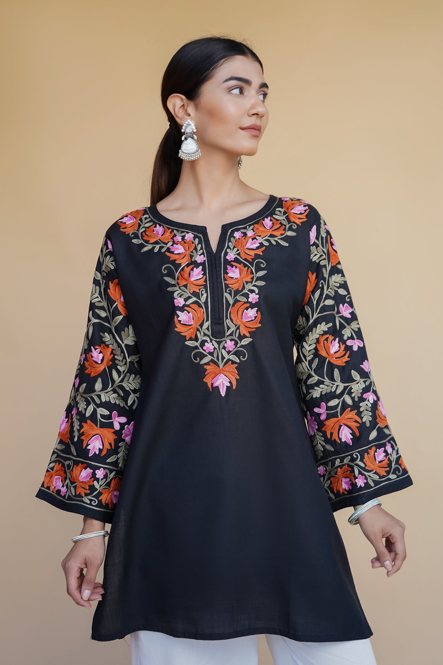 Nidhi in Kashmiri Aari Work Cotton Short Kurta – Black