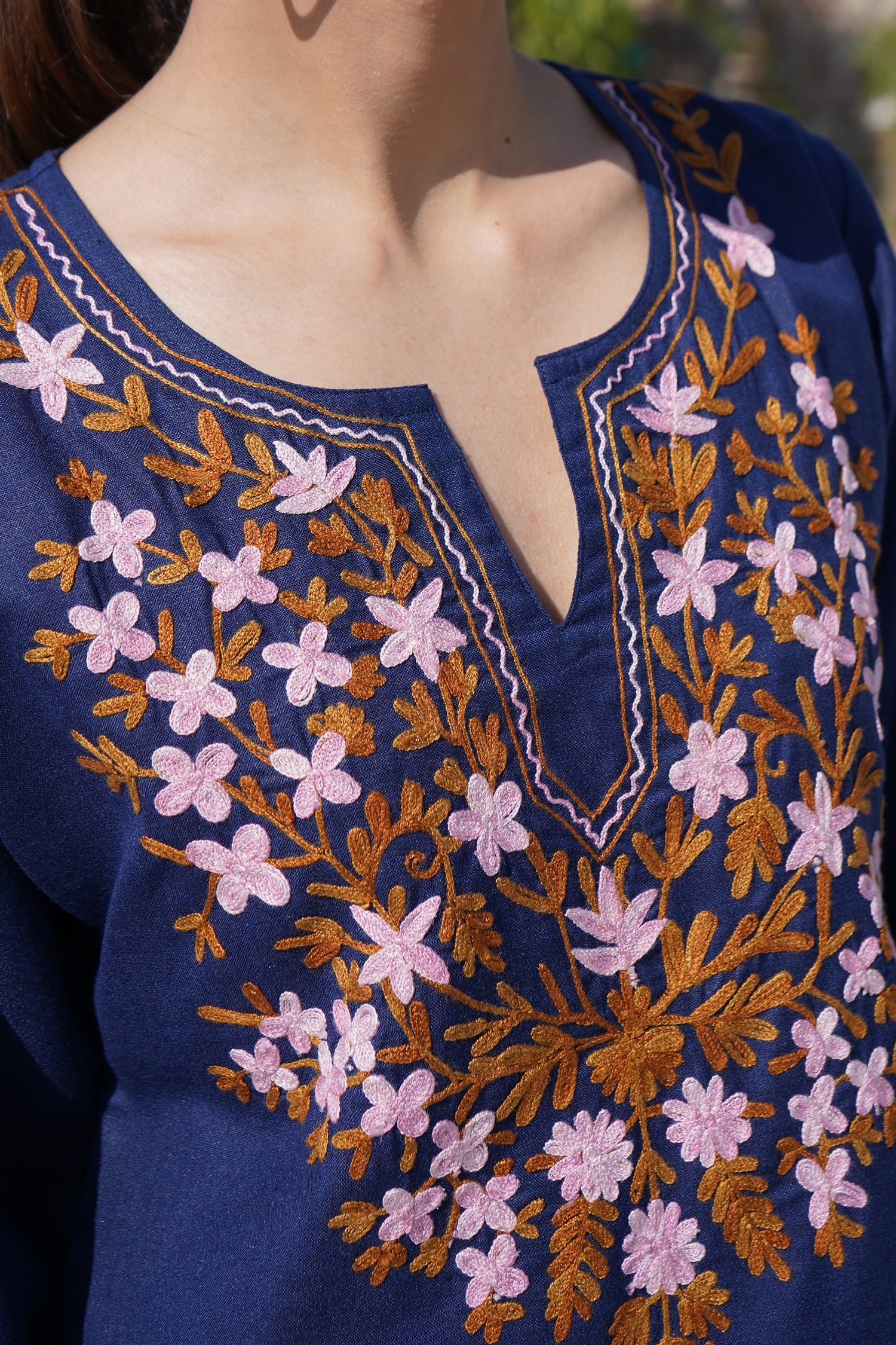 Kashmiri Aari Work Cotton Short Kurta – Navy Blue