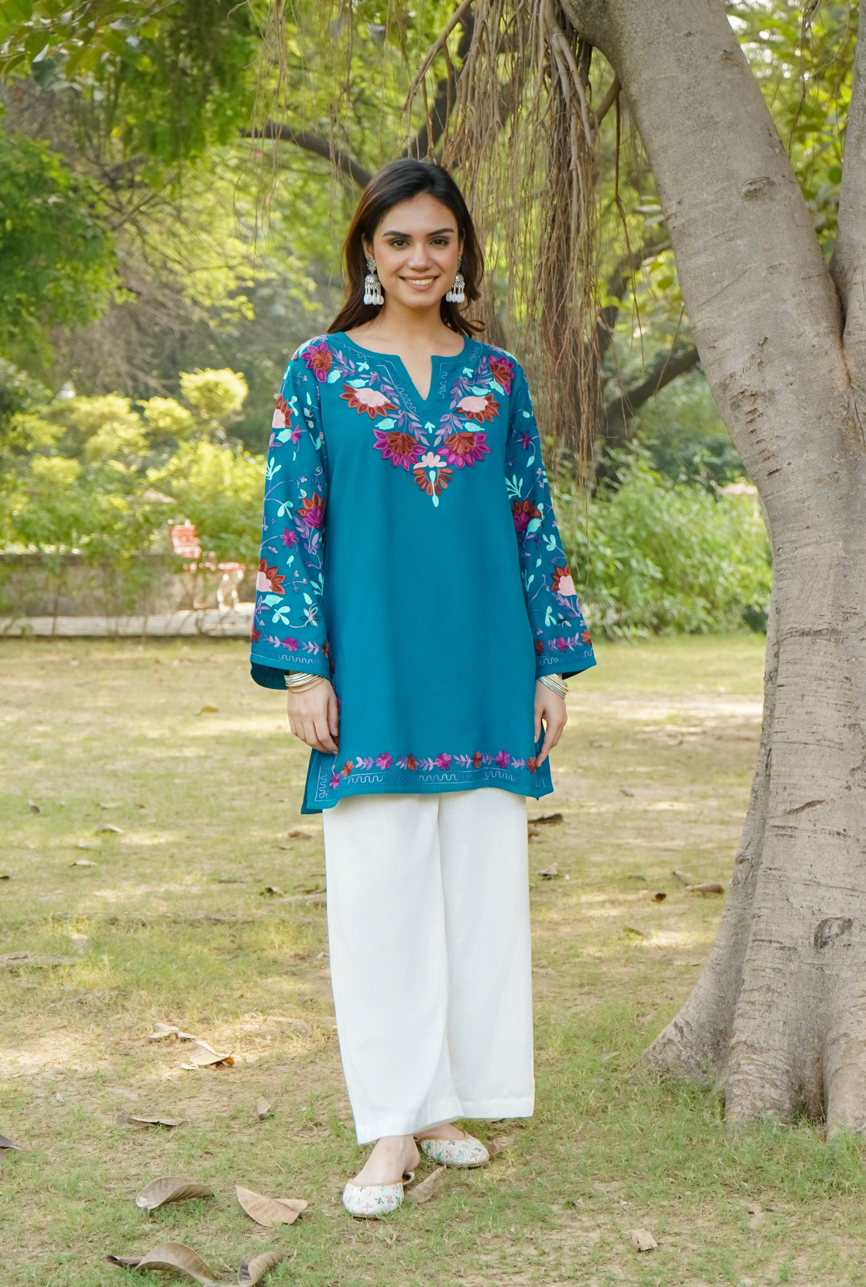 Woollen Cashmilon Short Kurta in Green Fuchsia