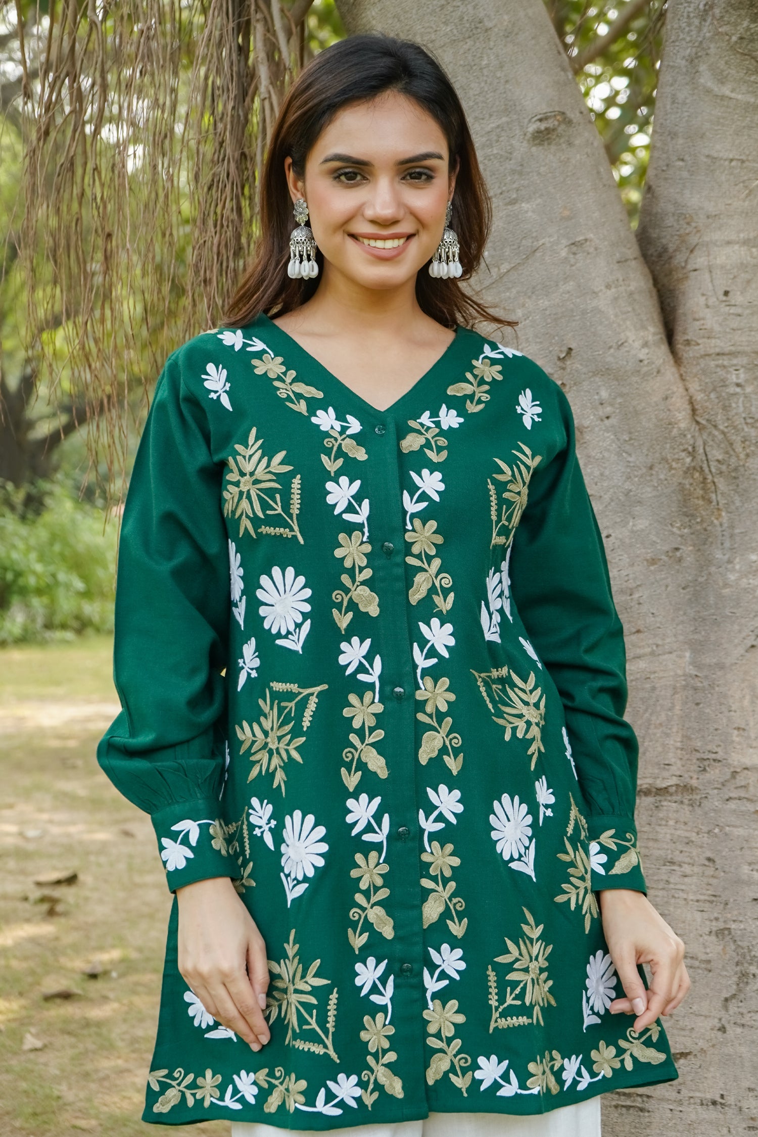 House Of Kari(Chikankari Clothing) Green Woollen Cashmilon Short