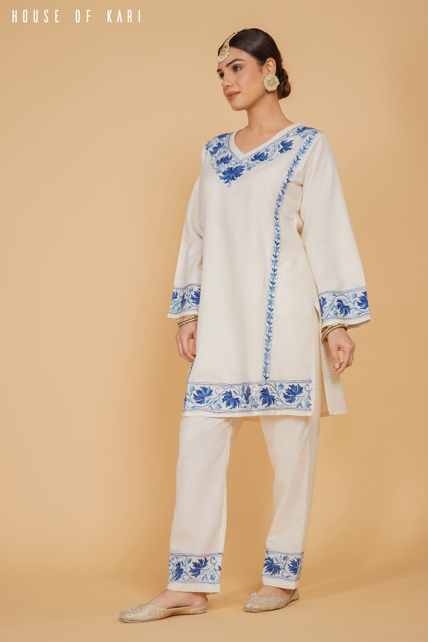 Kashmiri Aari Work Cotton Kurta Set - White With Blue