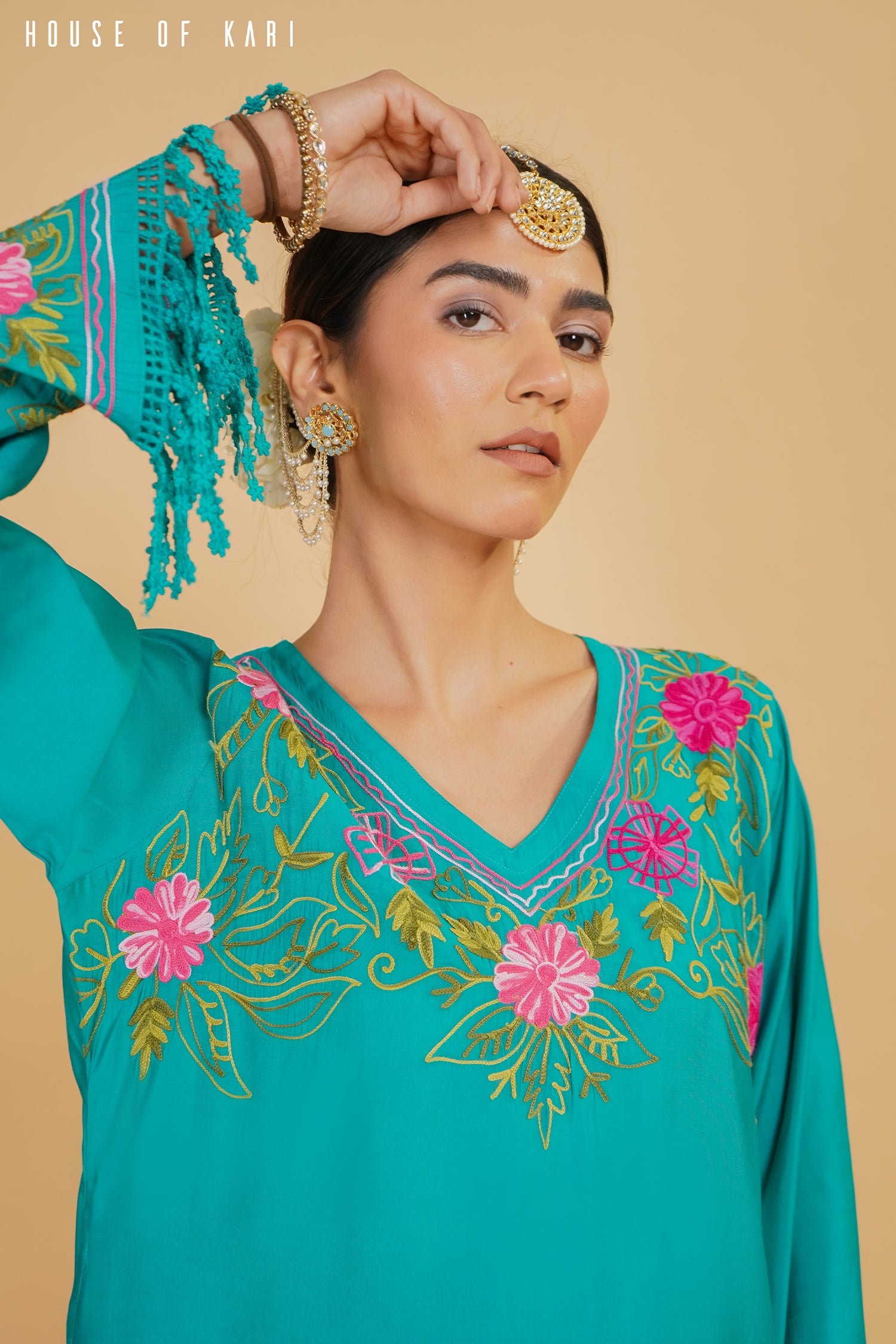 Kashmiri Aari Work Cotton Kurta Set - Tourquise Green