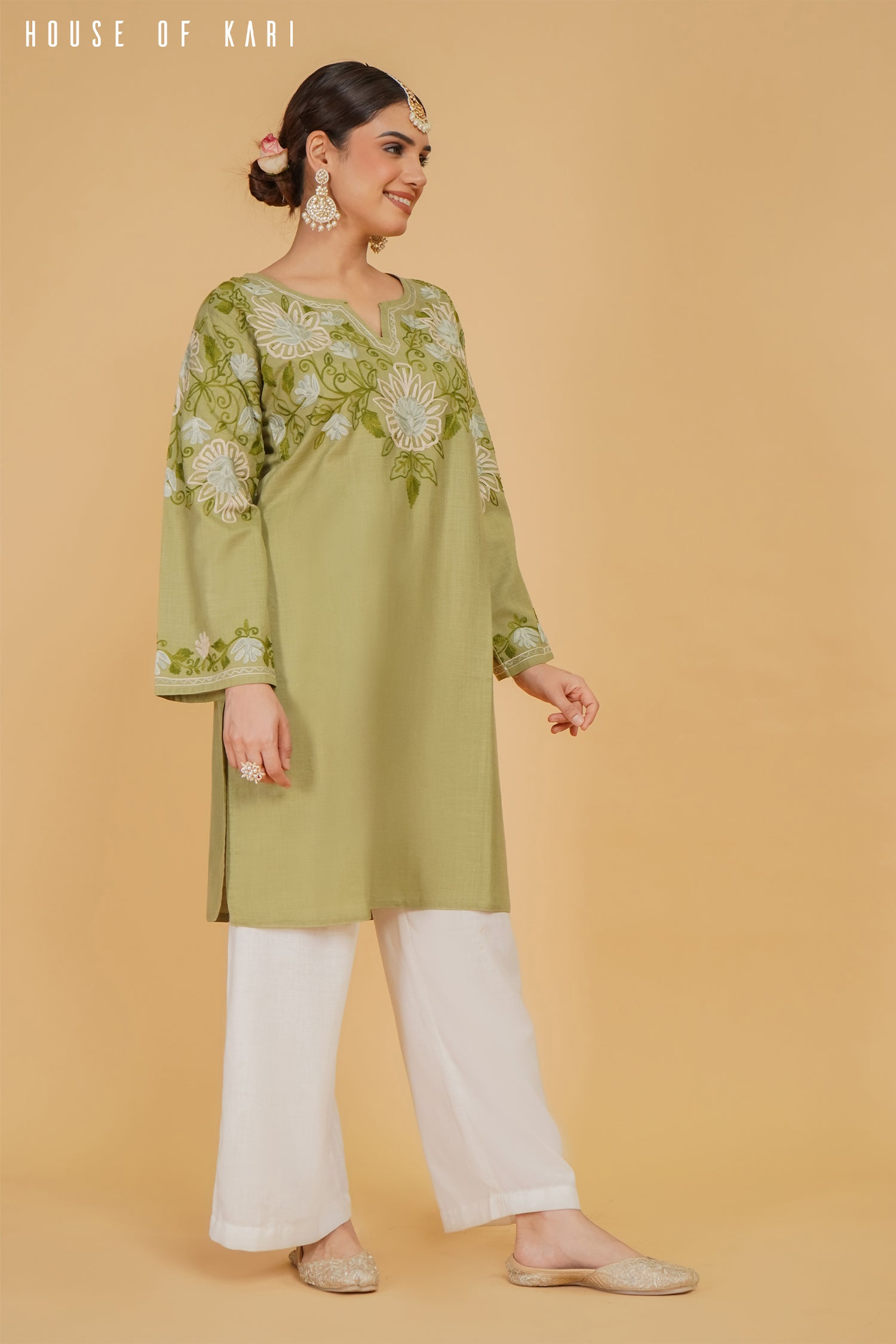Mauli in Kashmiri Aari Work Cotton Medium Kurta – Bottle Green