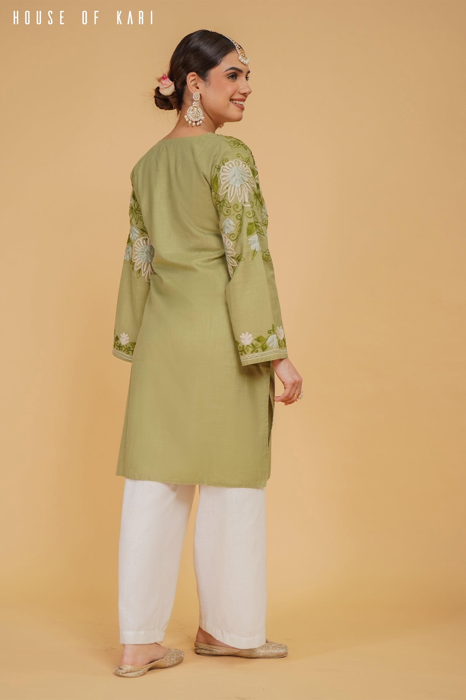 Mauli in Kashmiri Aari Work Cotton Medium Kurta – Bottle Green