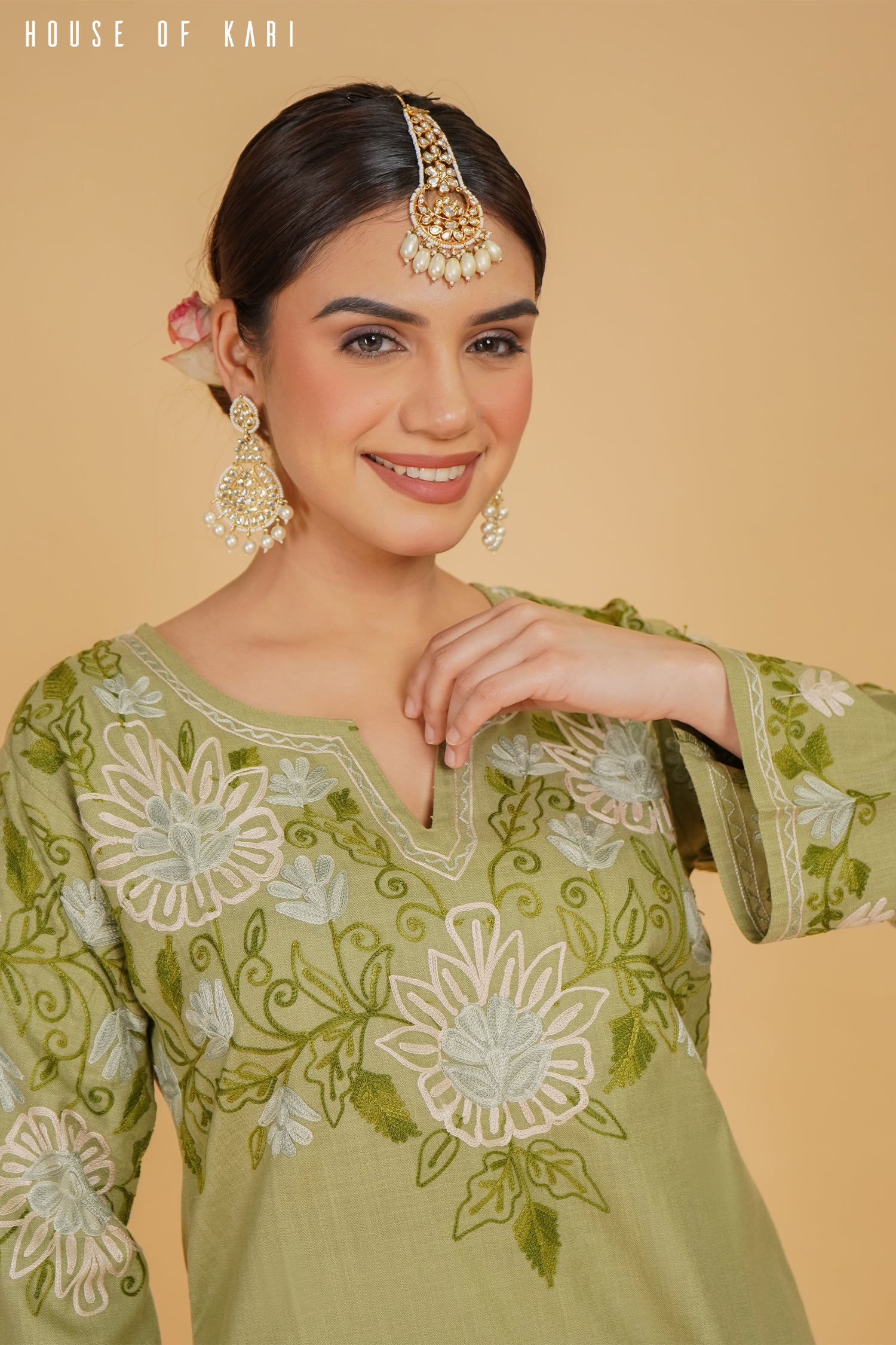 Mauli in Kashmiri Aari Work Cotton Medium Kurta – Bottle Green