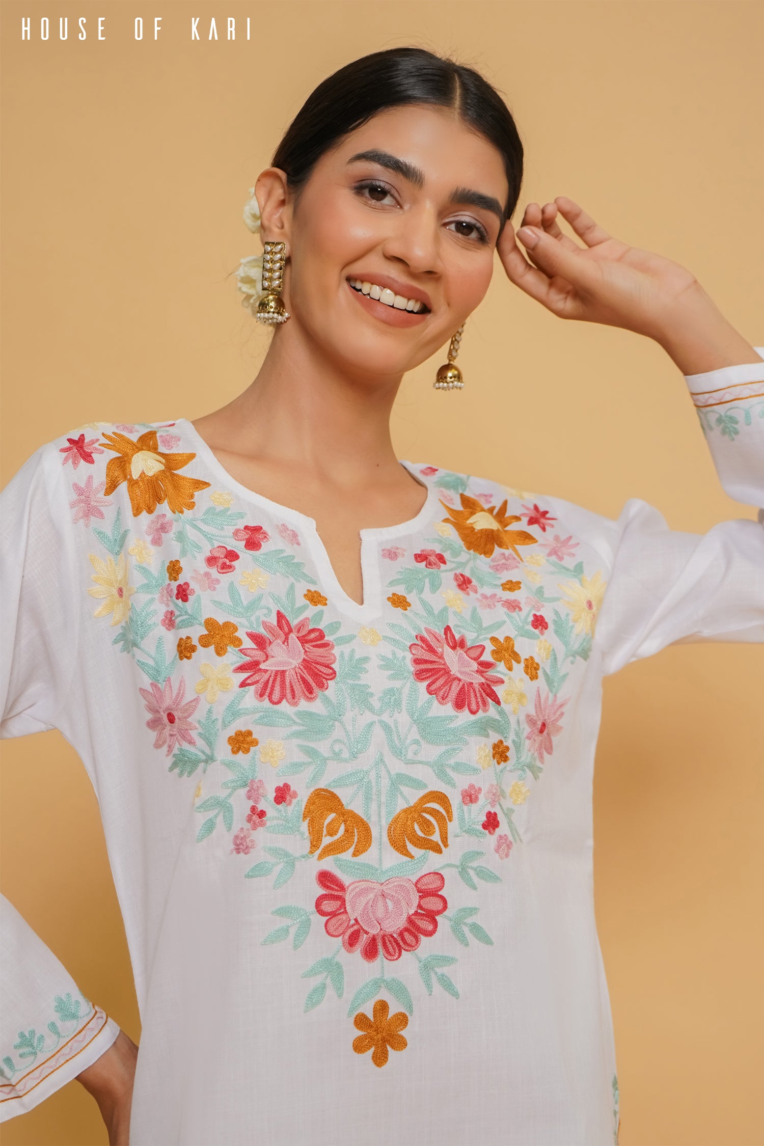 Kashmiri Aari Work Cotton Short Kurta – White