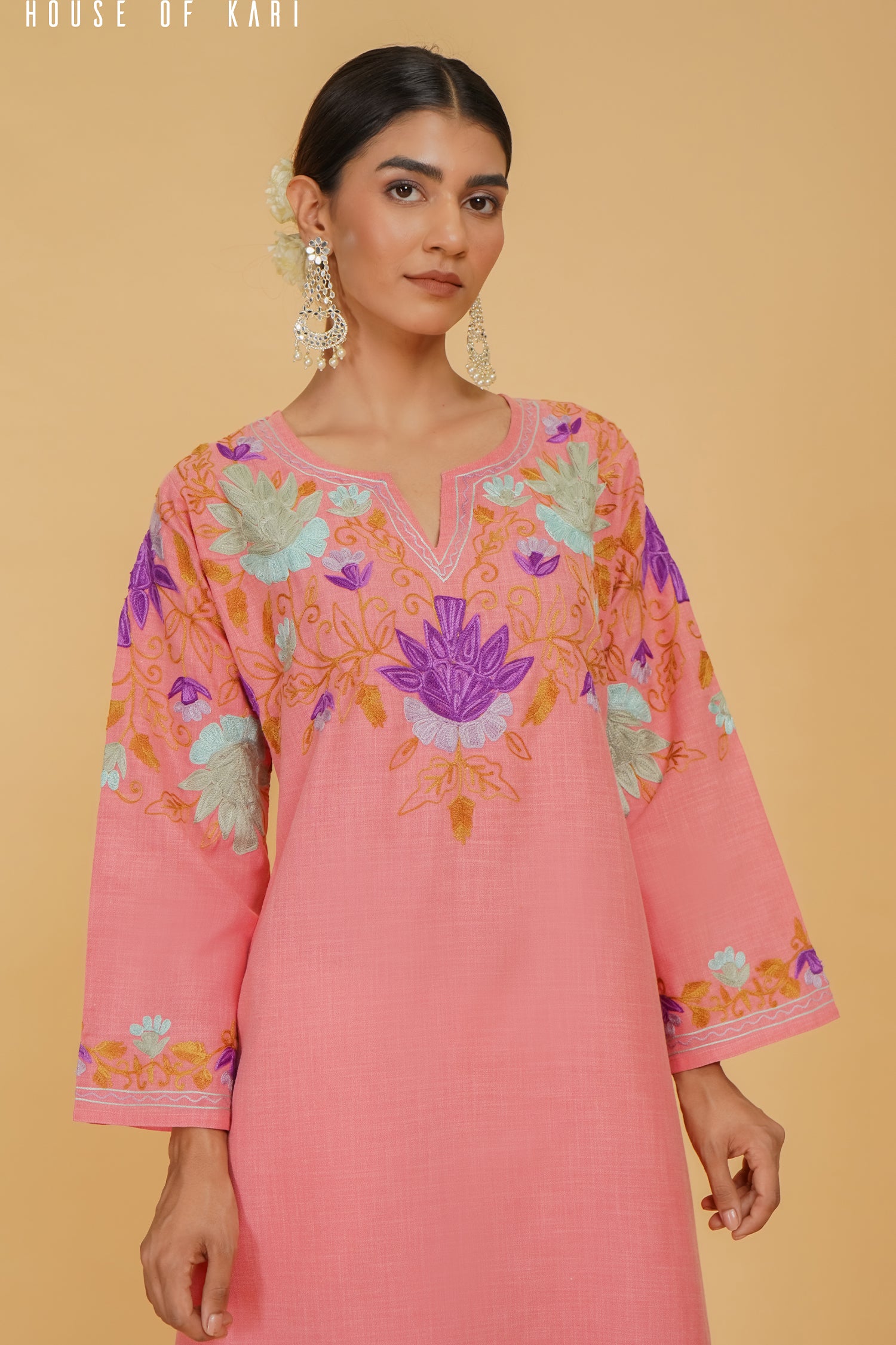 Kashmiri Aari Work Cotton Medium Kurta – Peach