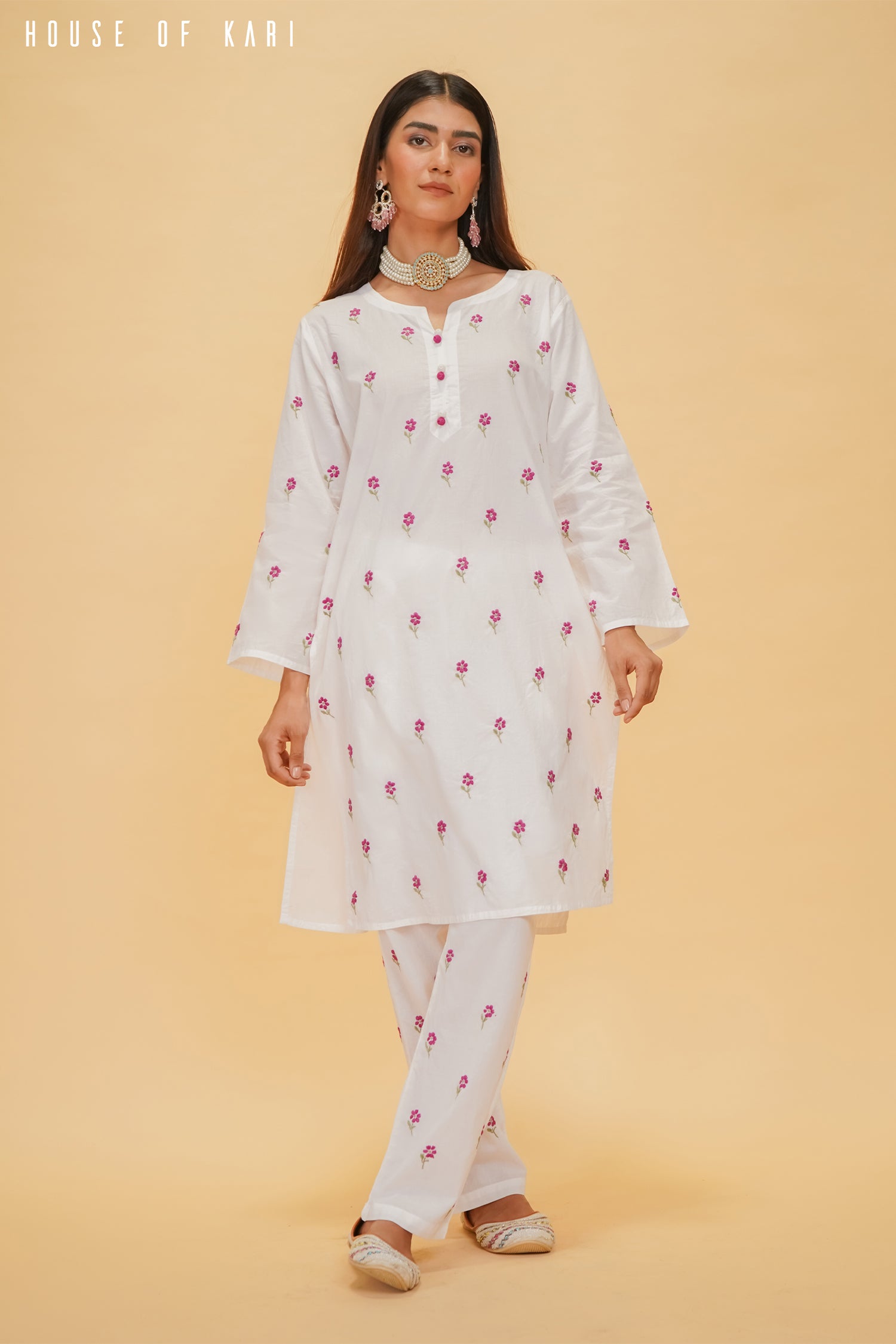 Chikankari Kurta Set In cotton - White