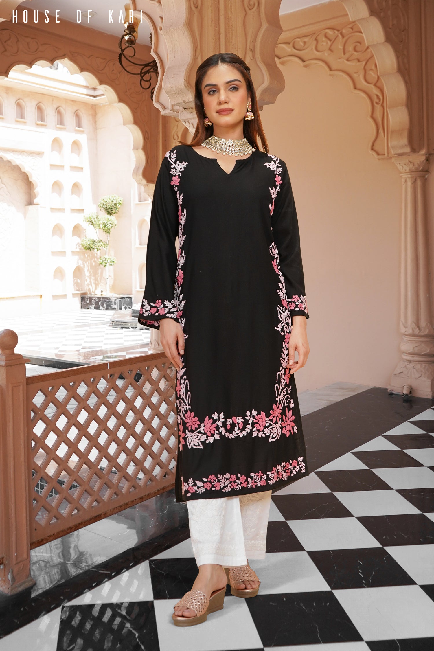Rayaon Chikankari Kurta in Black Pink Hand Embroidery