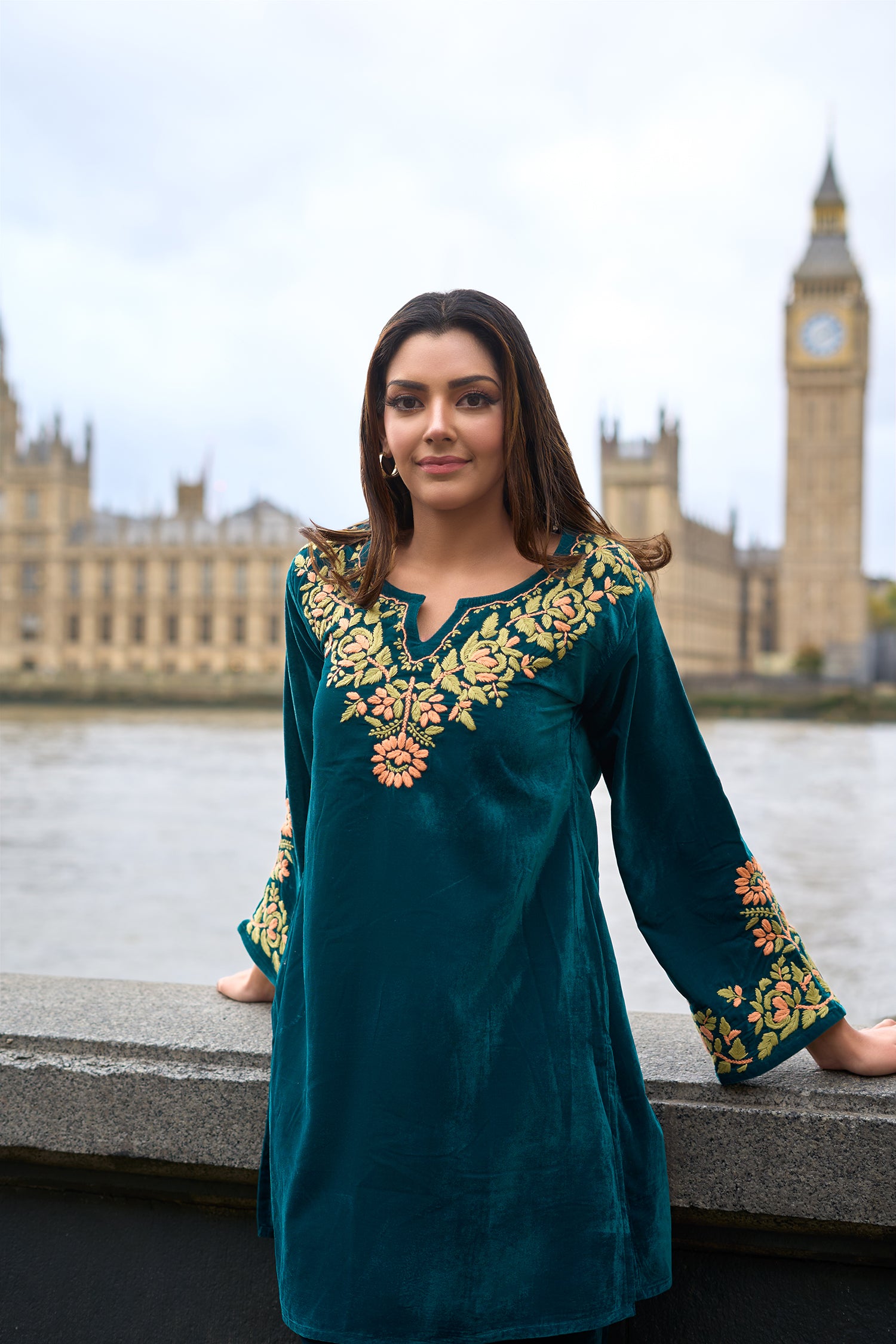 Velvet Chikankari Kurta Set ā Tourquise Blue