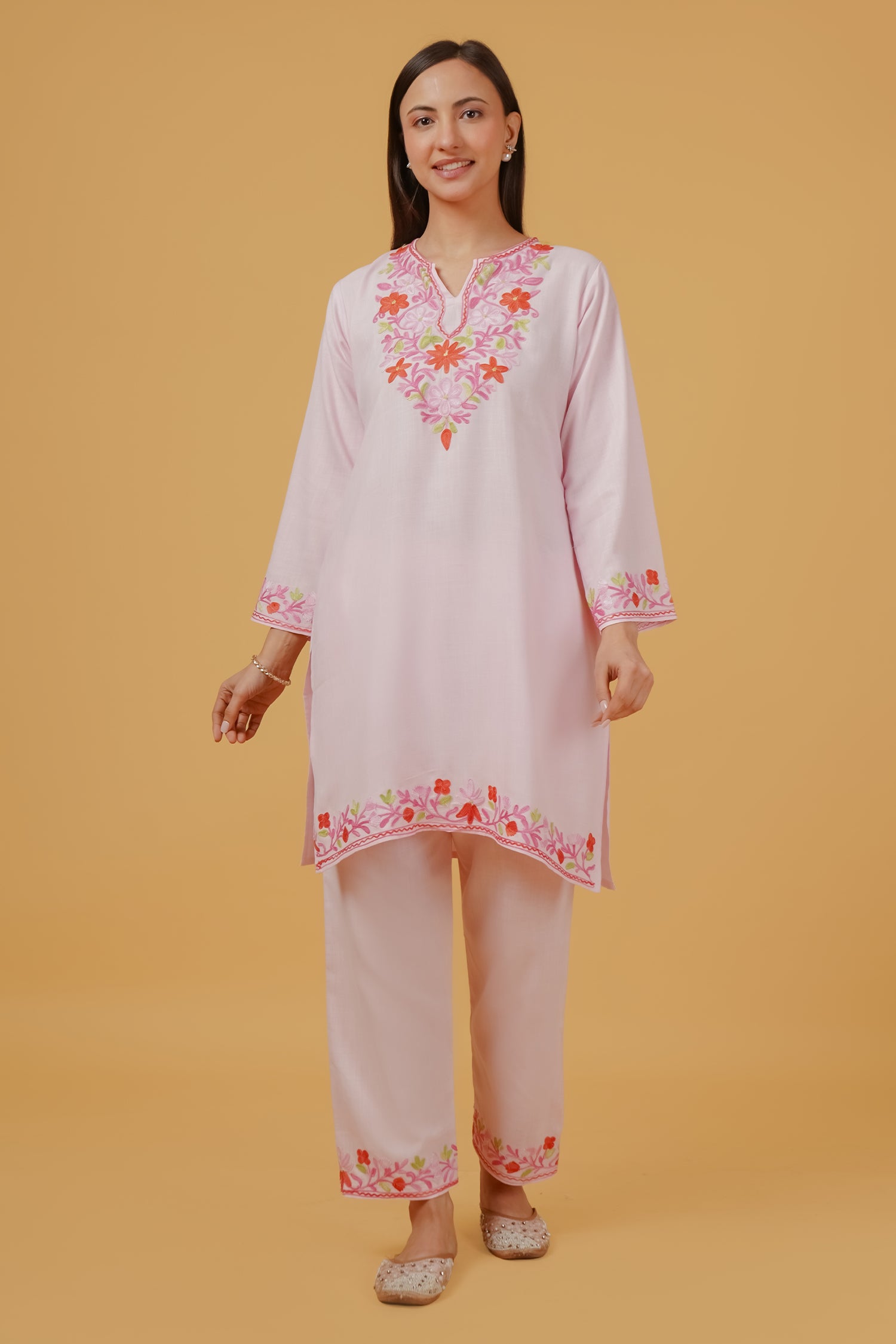 Cotton Kashmiri Aari Embroidered Kurta Set - Pink