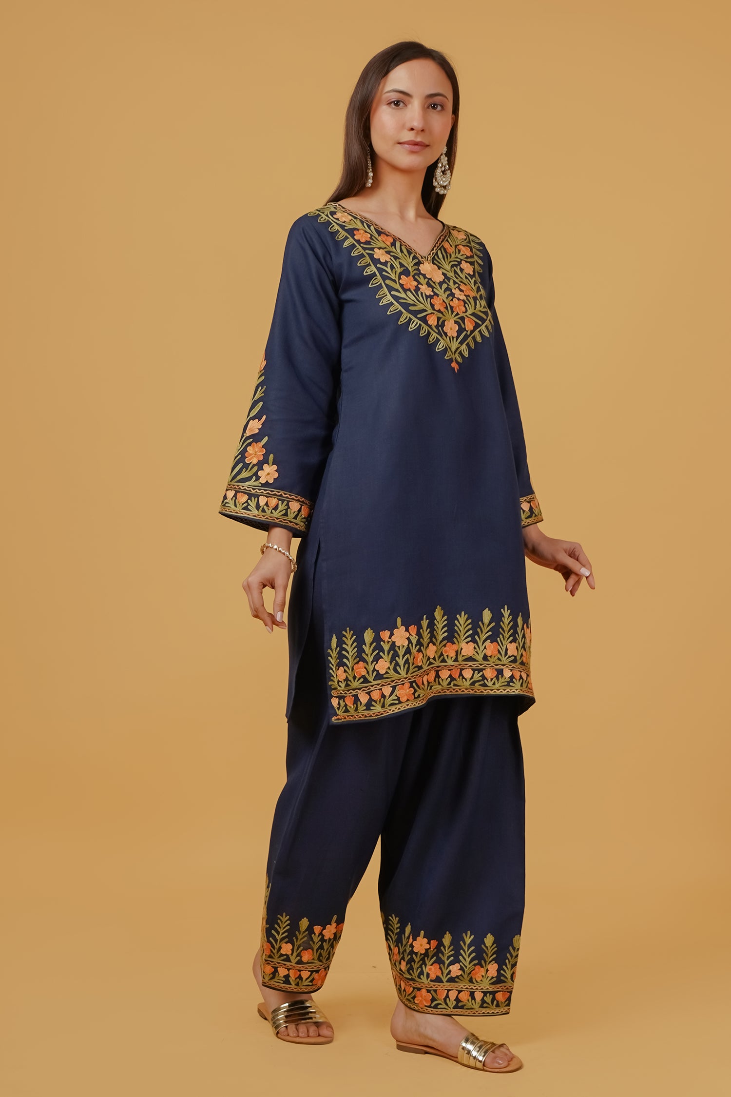 Cotton Kashmiri Aari Embroidered Kurta Set With Farsi Pant- Navy Blue