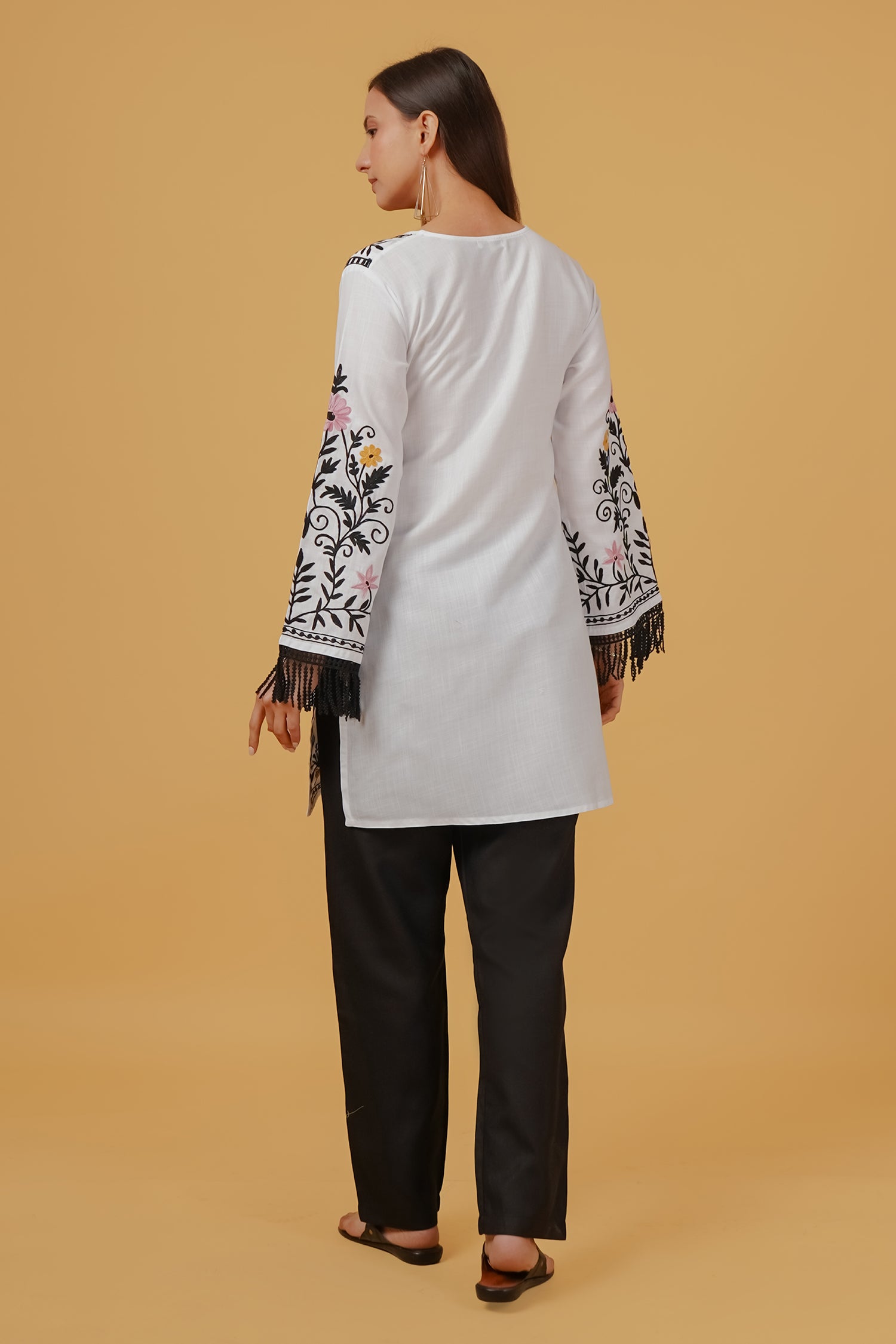 Cotton Kashmiri Aari Embroidered Kurta- White With Black