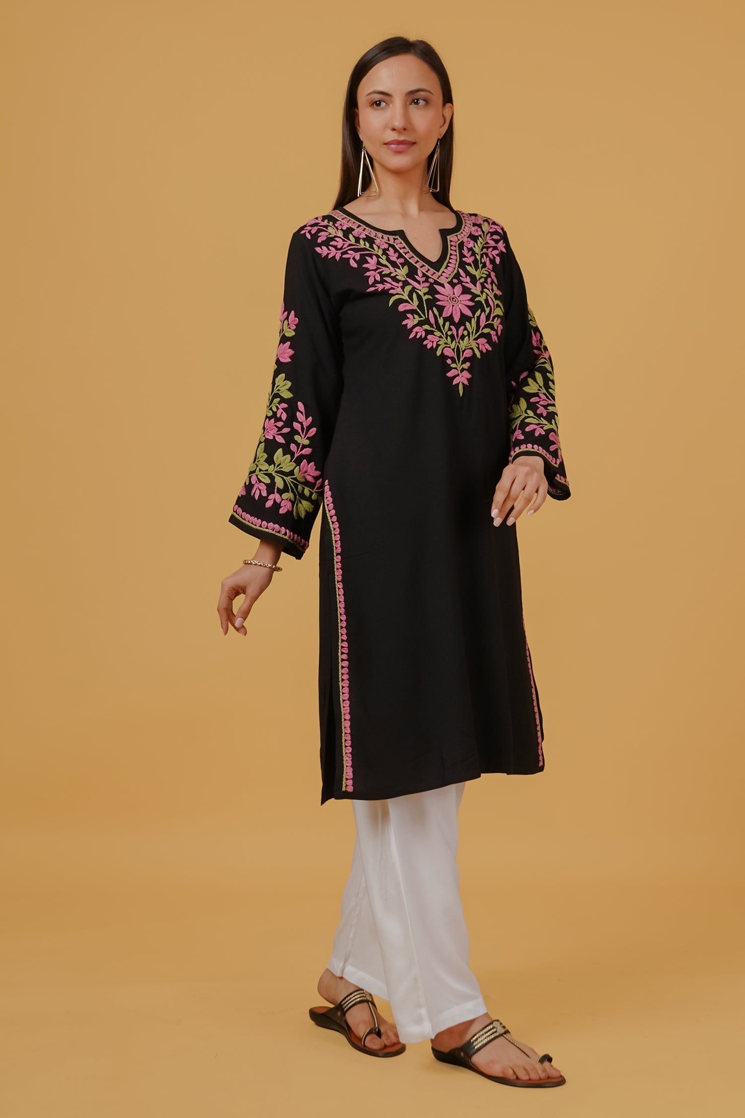 Jannat chaddha in Rayon Chikankari Embroidered Kurta In Rayon - Black