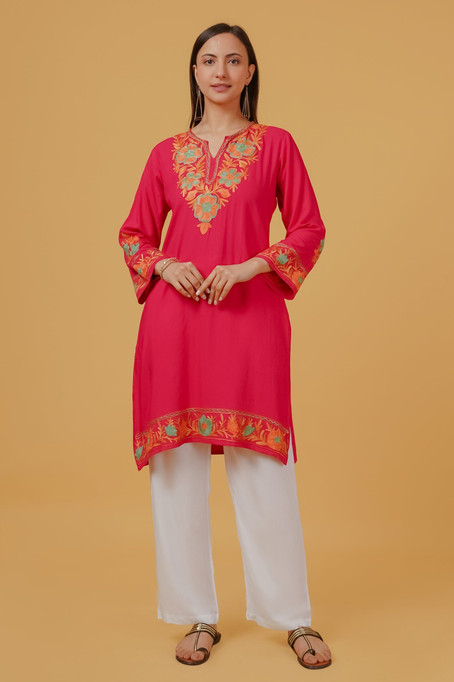Sonali singh in Kashmiri Aari Embroidered Long Kurta in Rayon - Pink